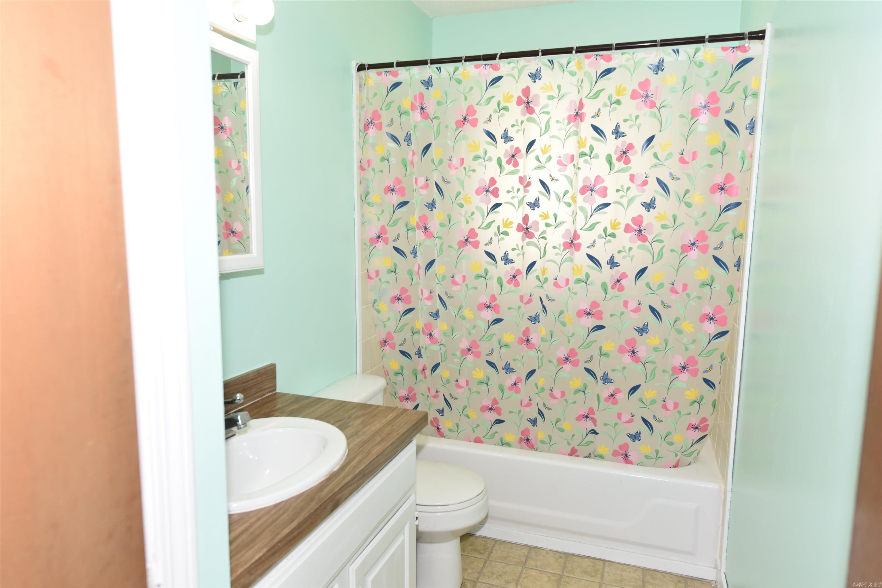 LAKEWOOD - Residential