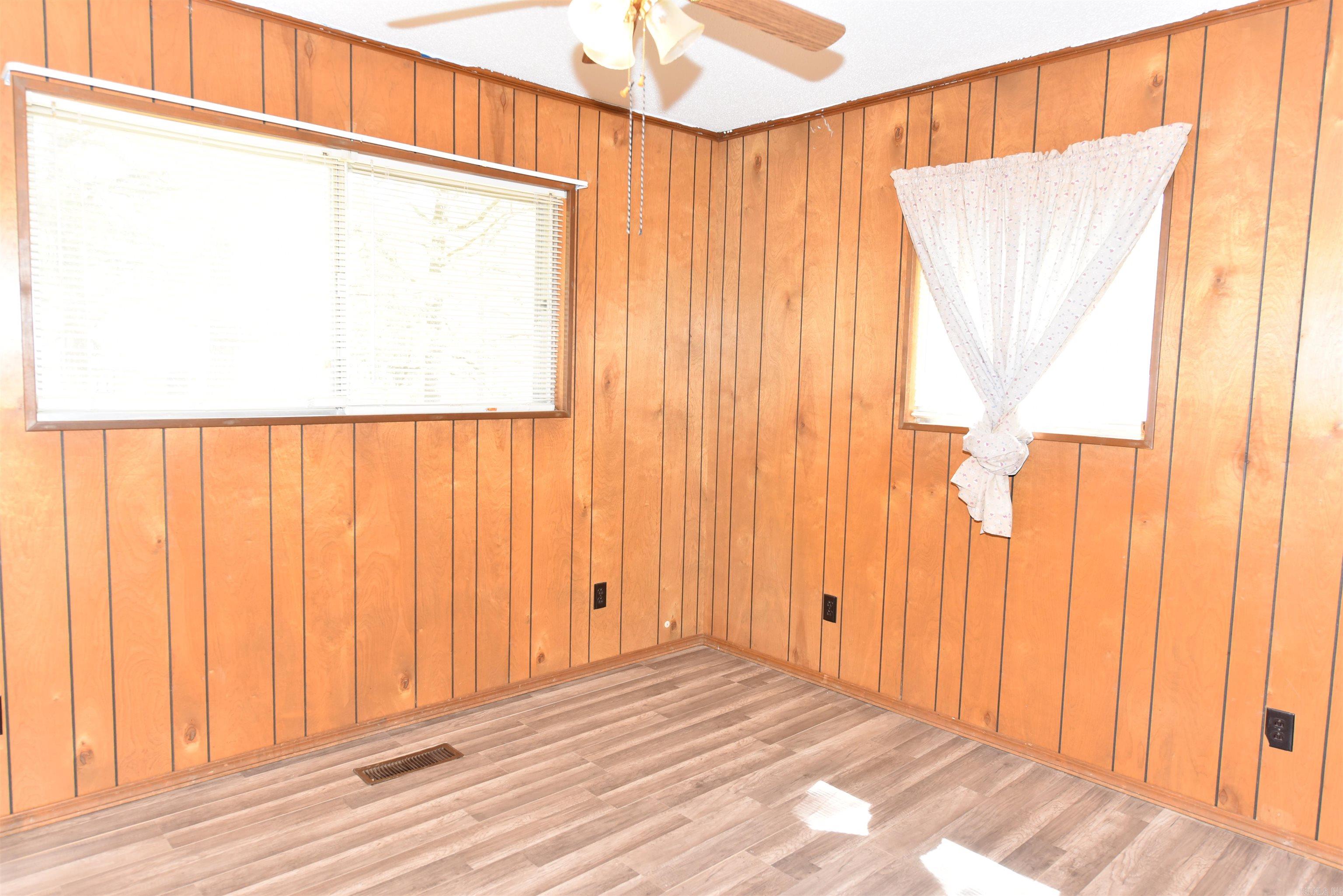 LAKEWOOD - Residential