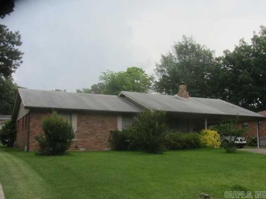 Well built home - nice neighborhood in need of updates and tlc. Under contract before listed; sale requires probate court approval.