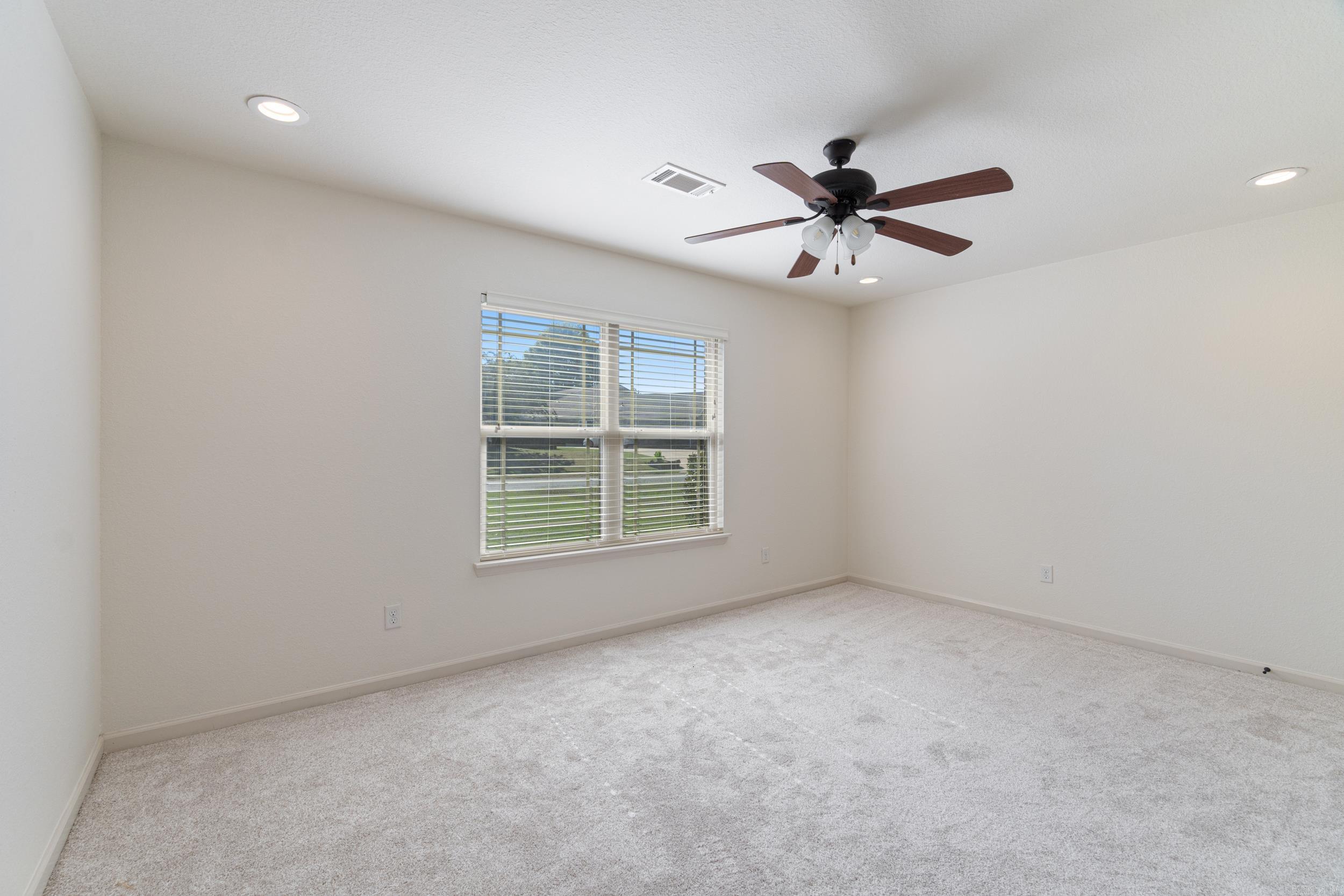 SOUTHERN COMFORT ESTATES - Residential
