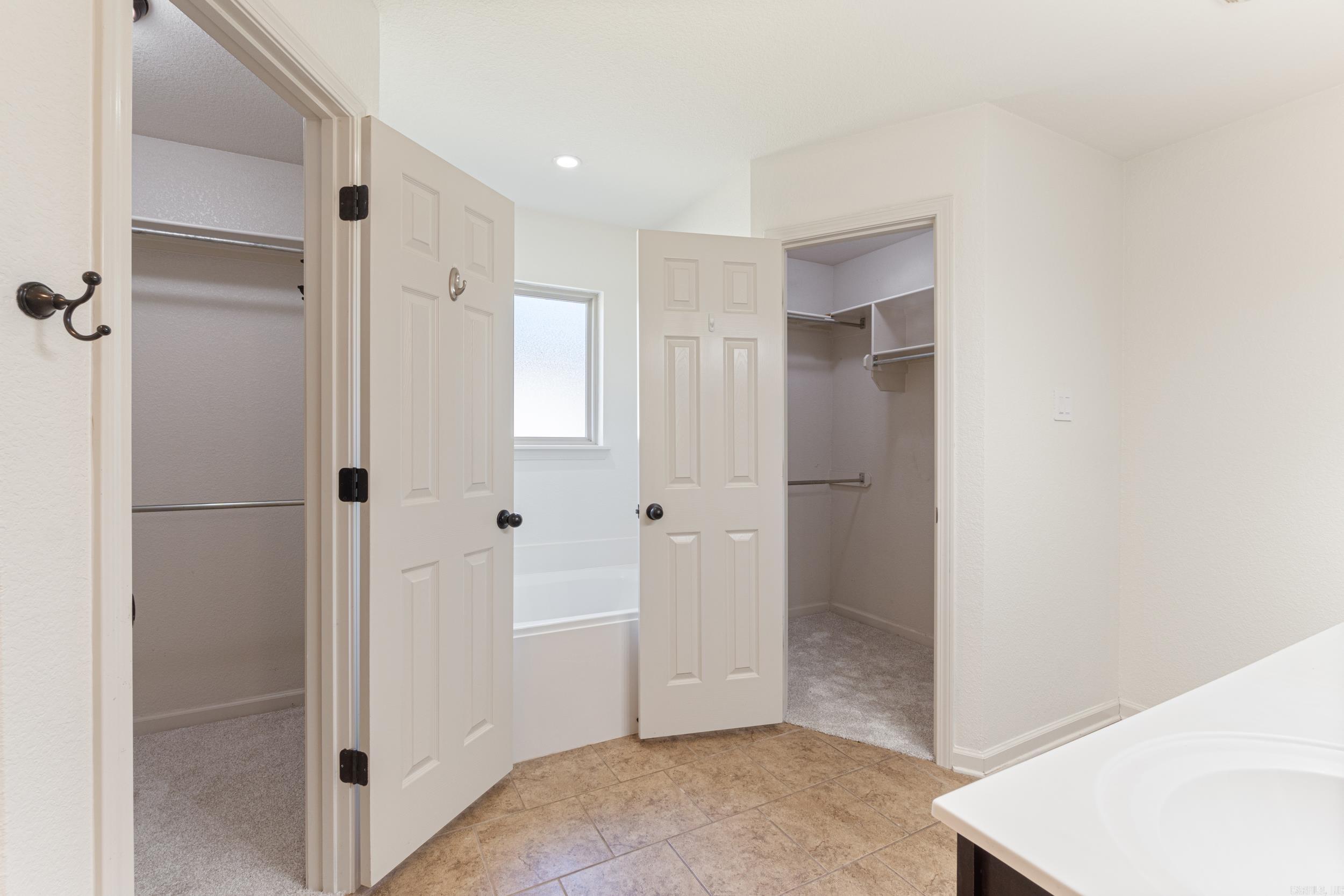 SOUTHERN COMFORT ESTATES - Residential