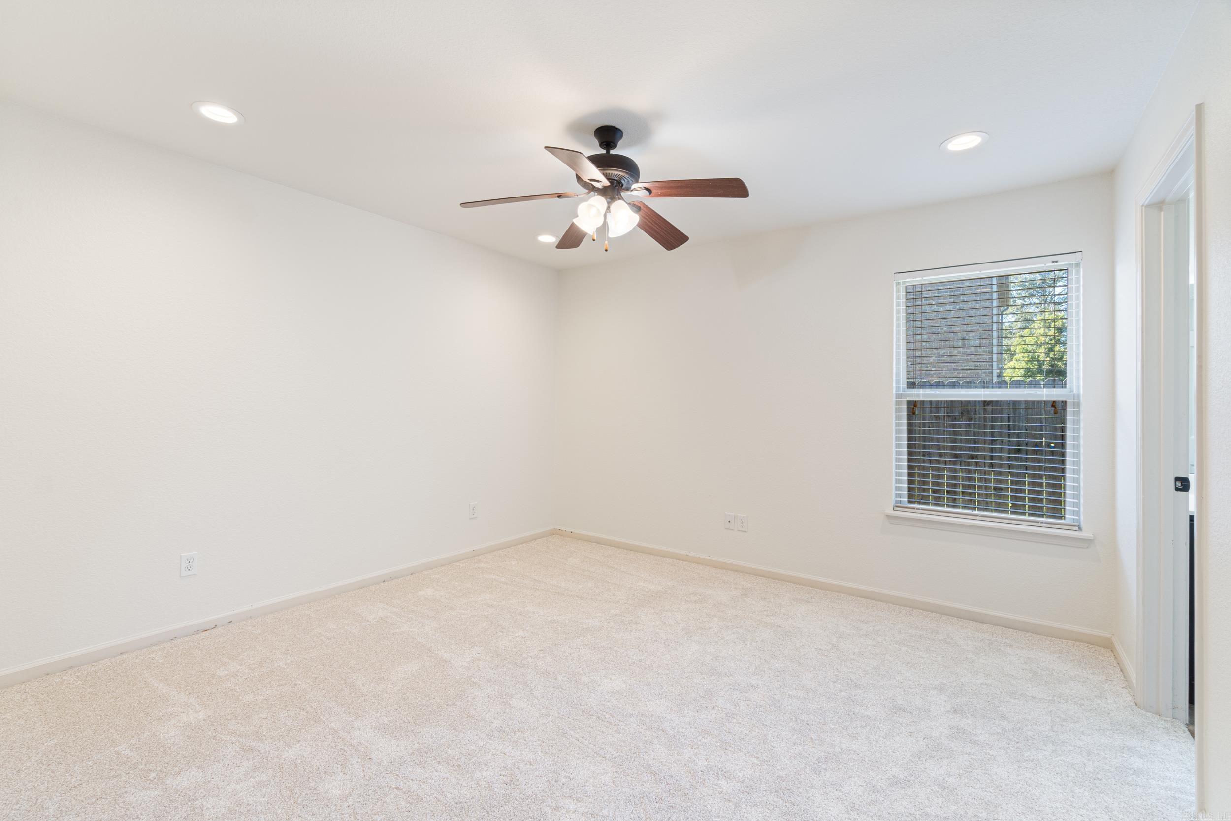 SOUTHERN COMFORT ESTATES - Residential