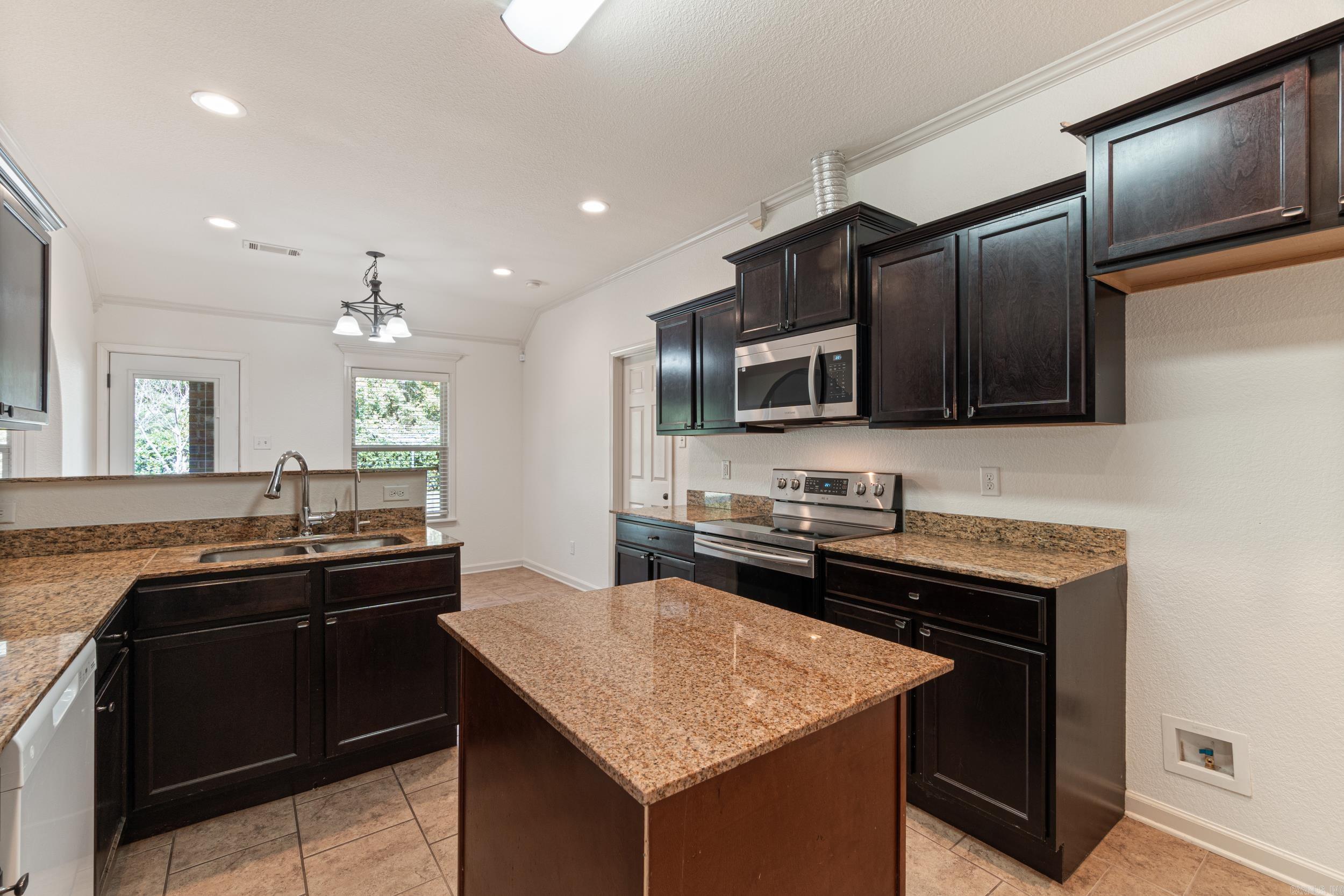 SOUTHERN COMFORT ESTATES - Residential