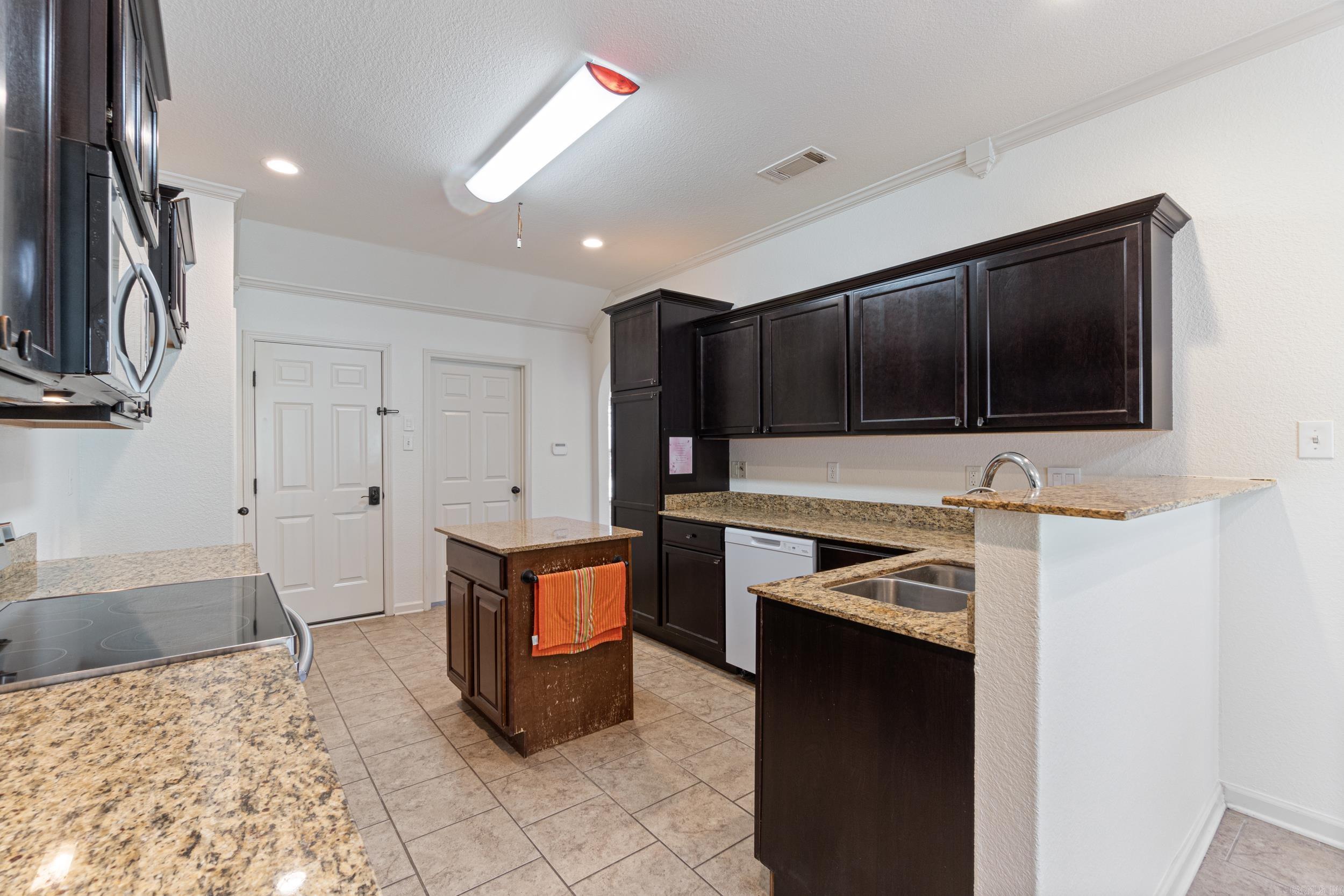 SOUTHERN COMFORT ESTATES - Residential