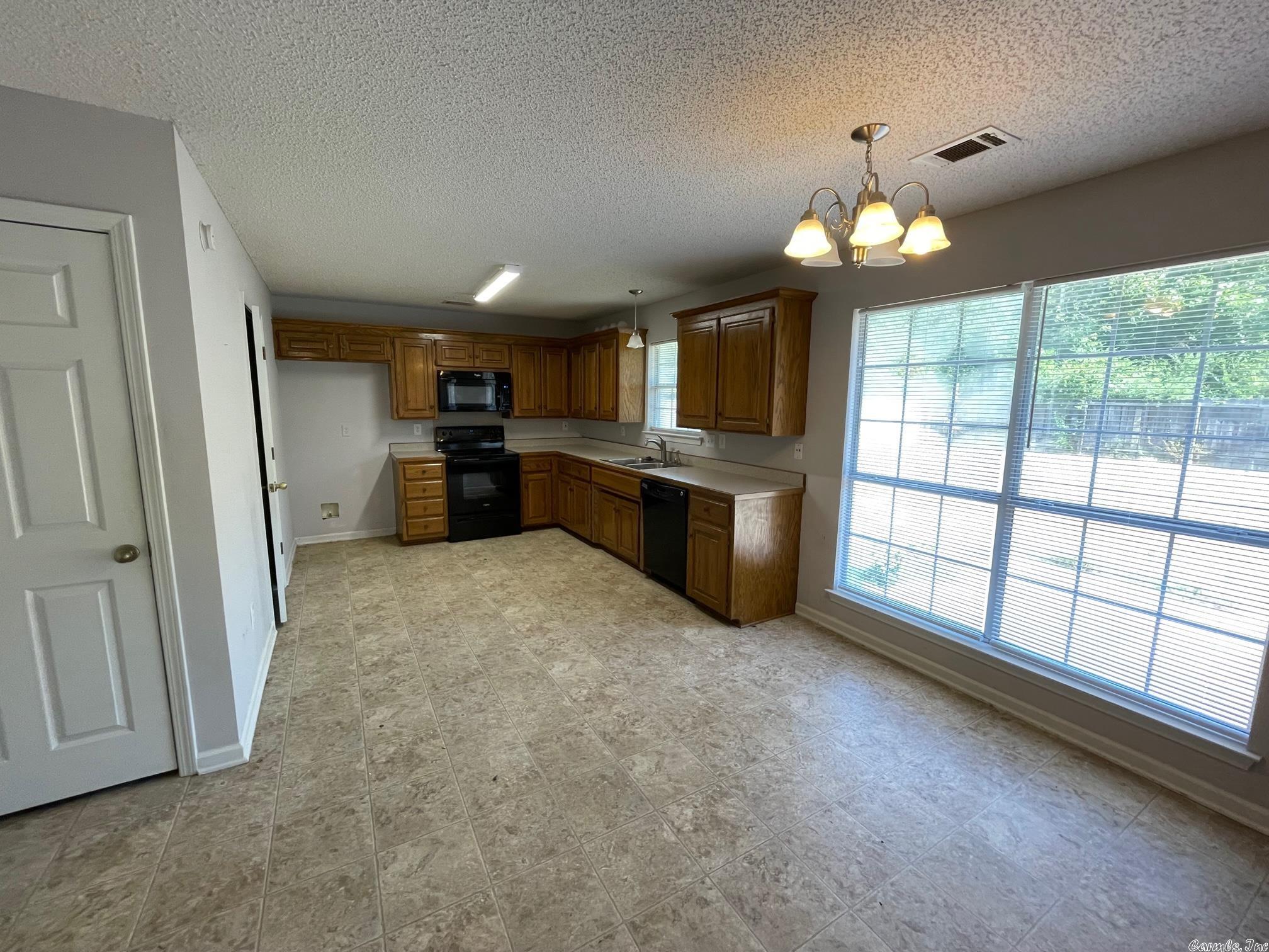 Hickory Springs - Residential Lease