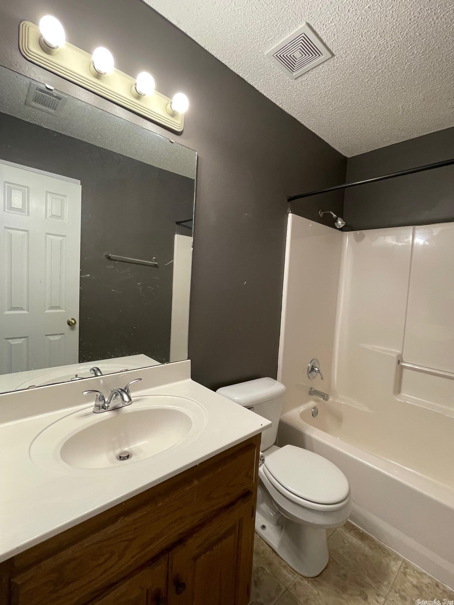 Hickory Springs - Residential Lease