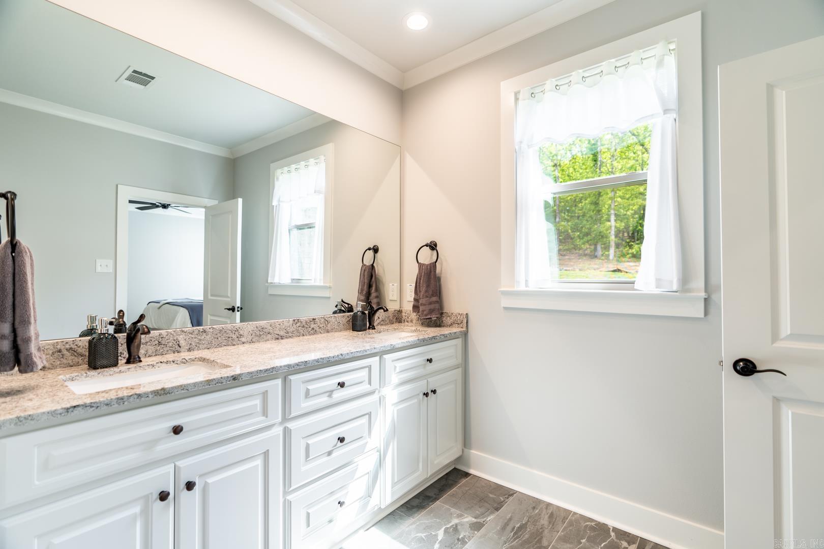 MILLERS GLENN - Residential