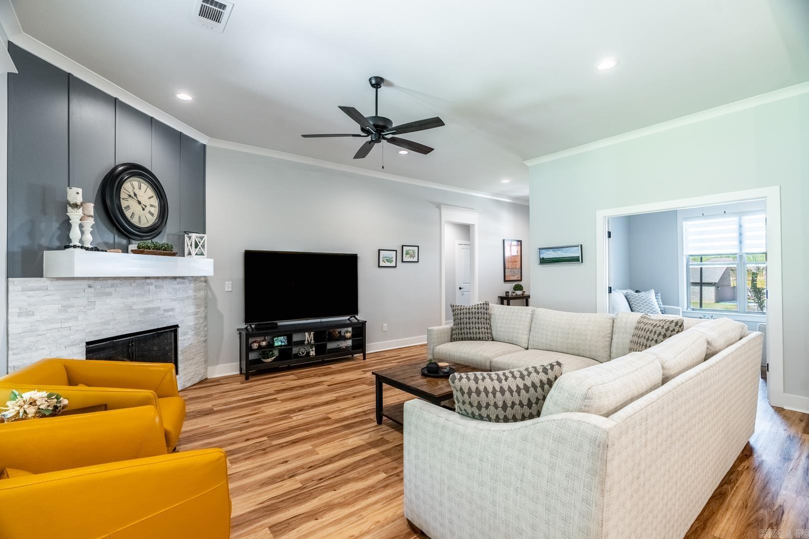 MILLERS GLENN - Residential