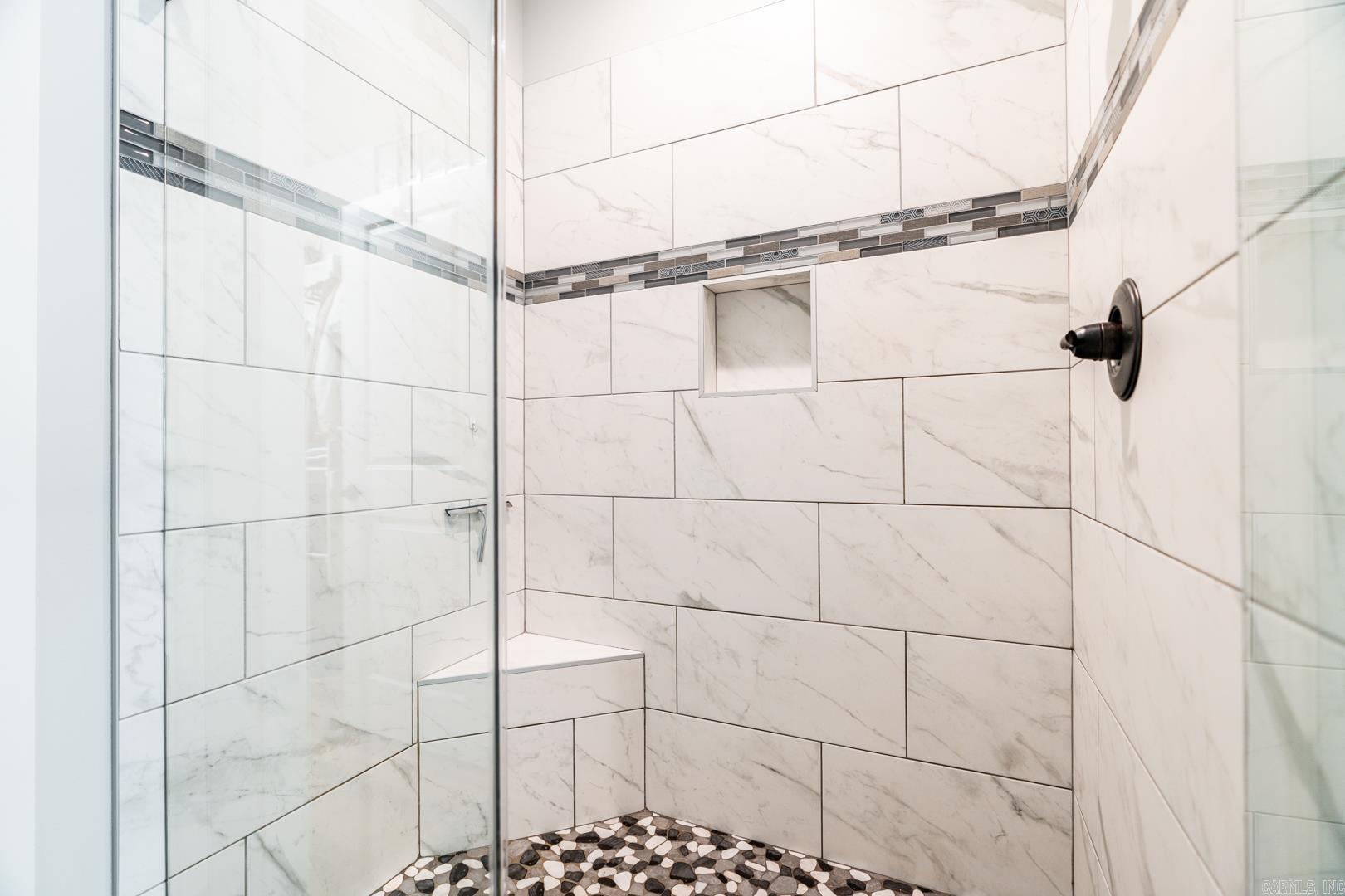 MILLERS GLENN - Residential