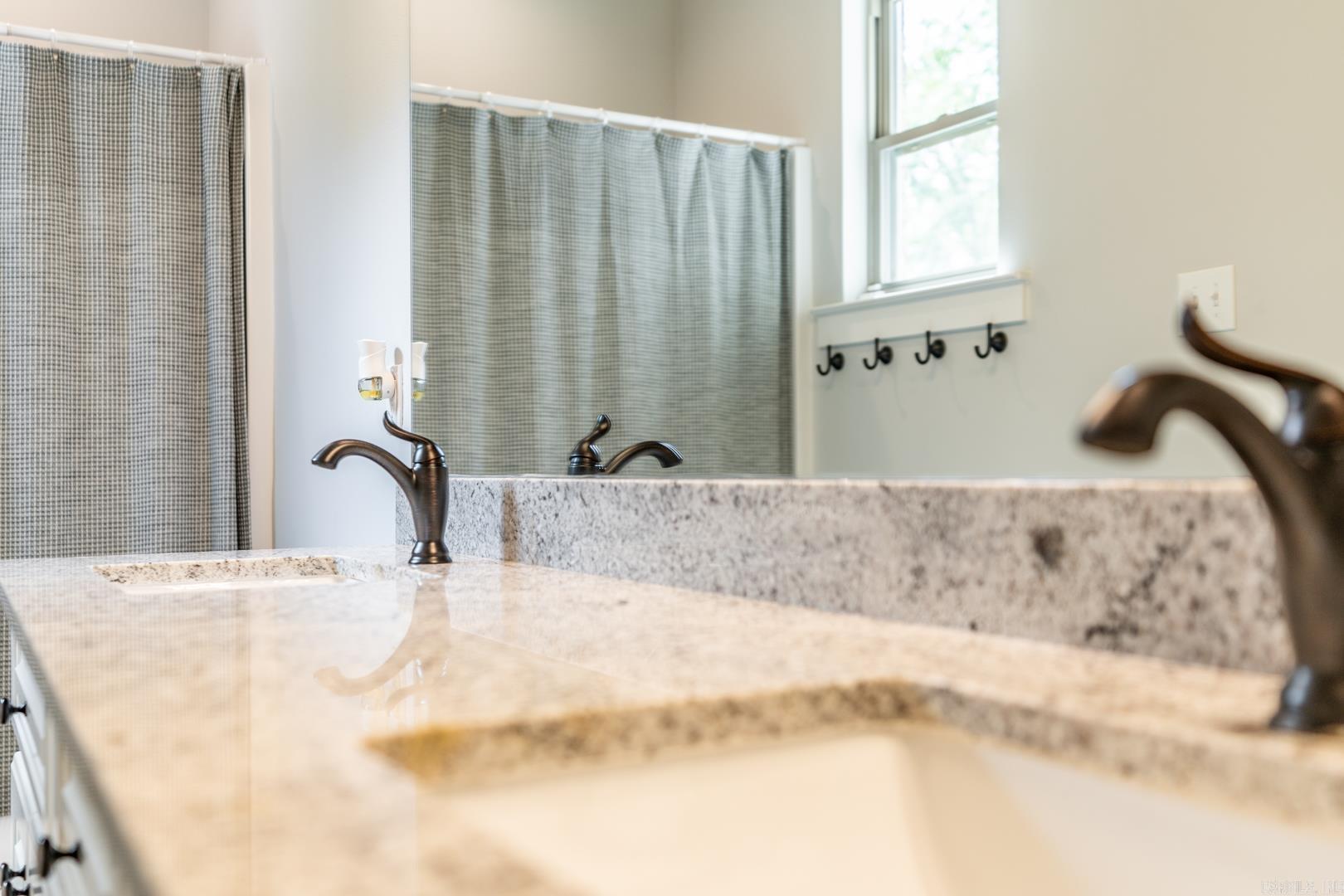 MILLERS GLENN - Residential