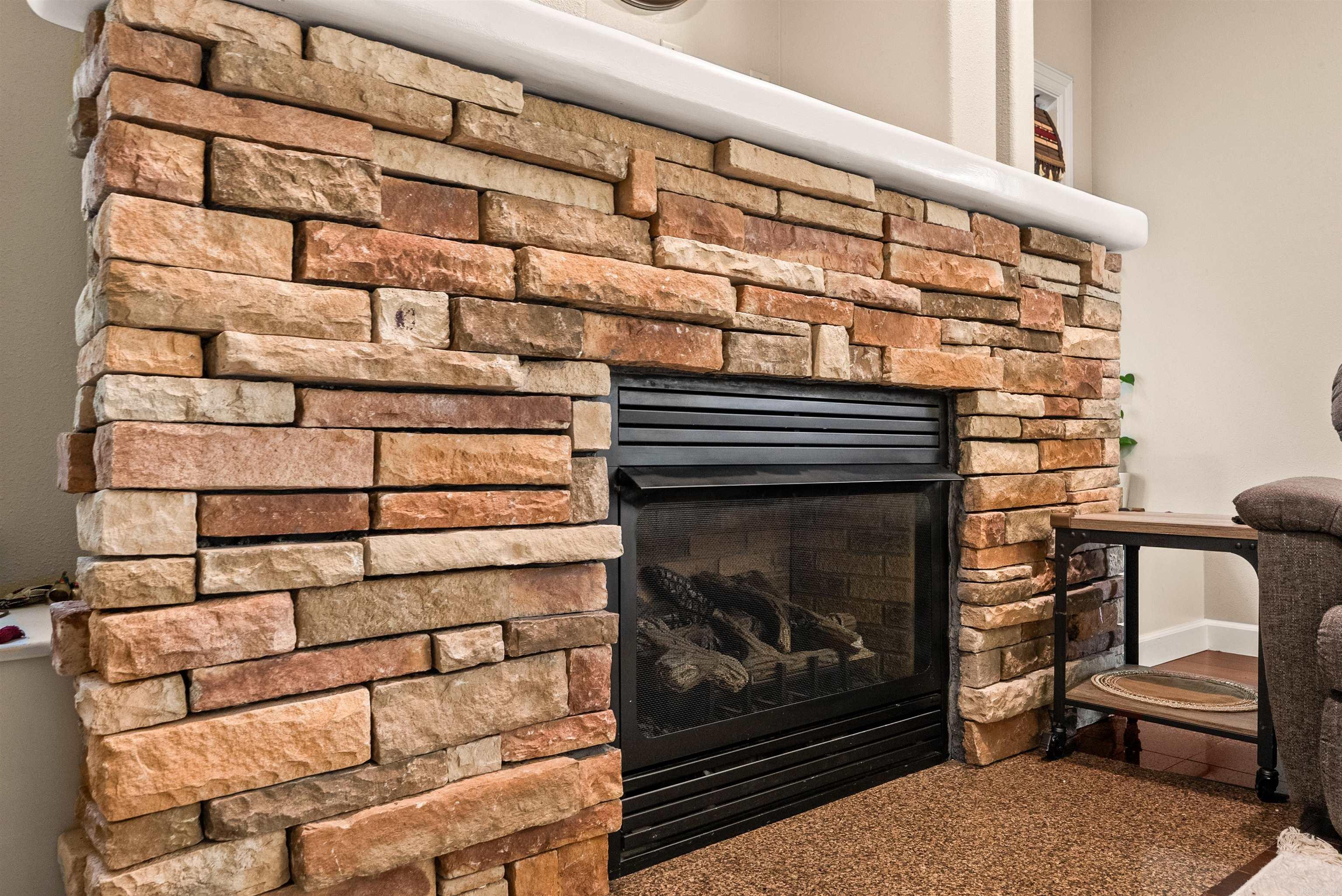 WOODLANDS EDGE - Residential