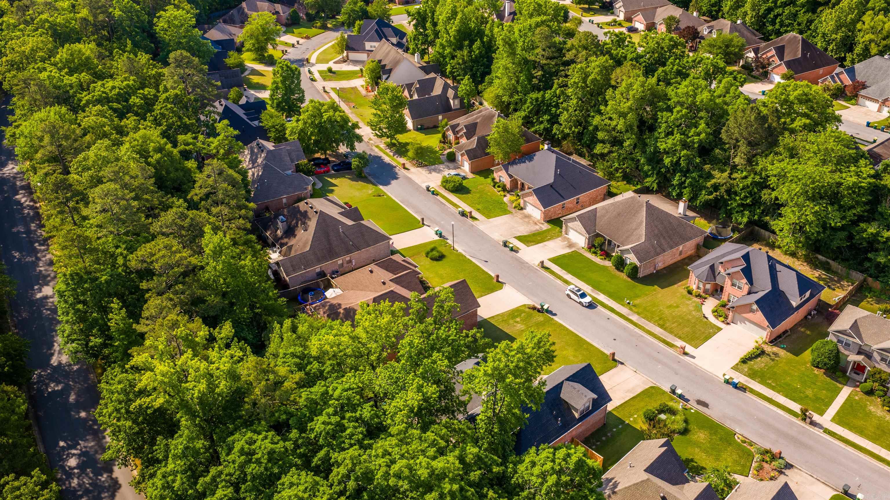 WOODLANDS EDGE - Residential