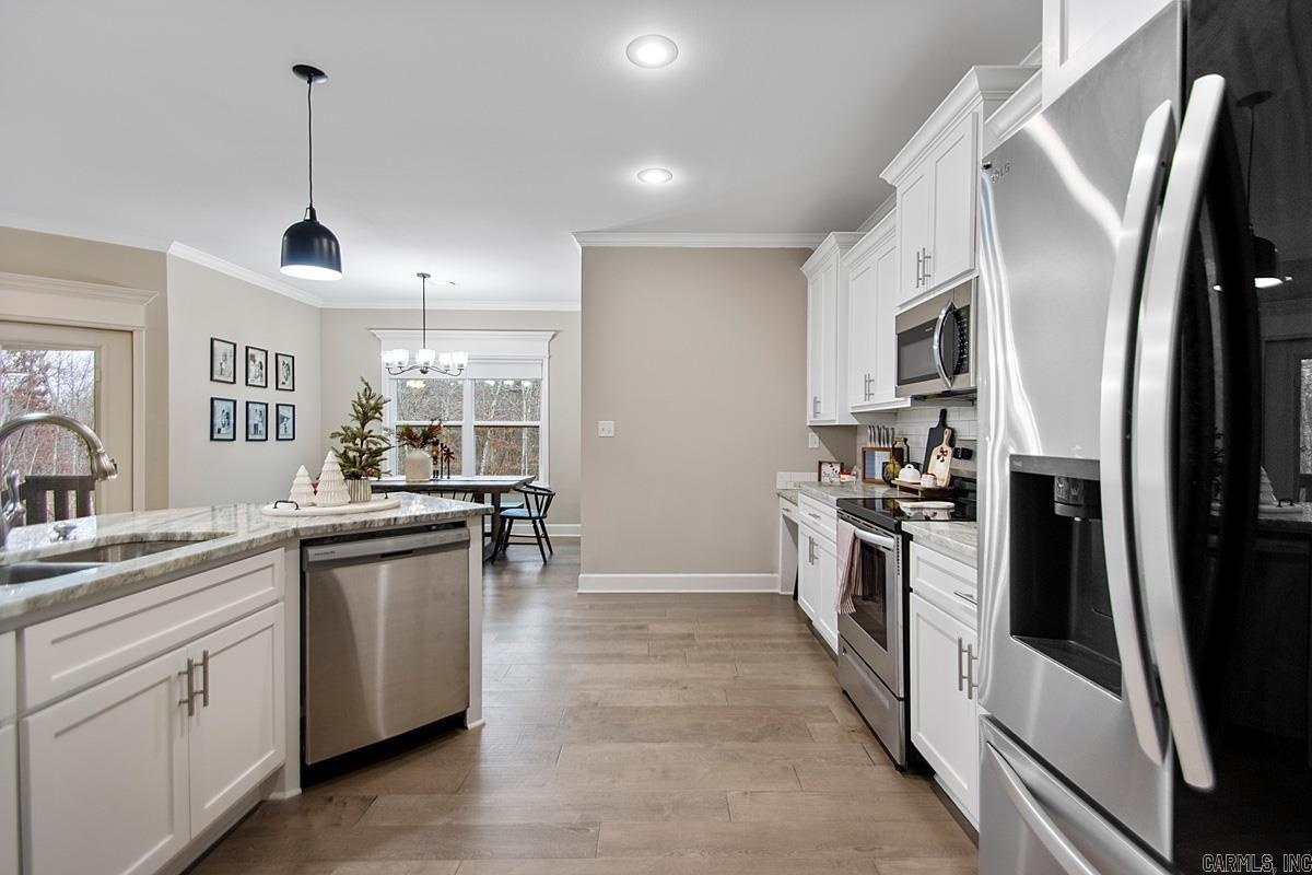 PINEWOOD ESTATES - Residential