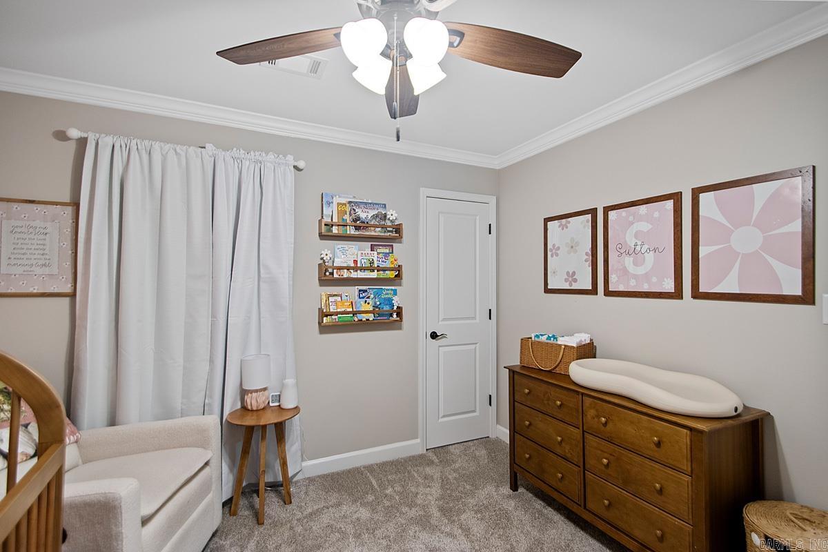 PINEWOOD ESTATES - Residential