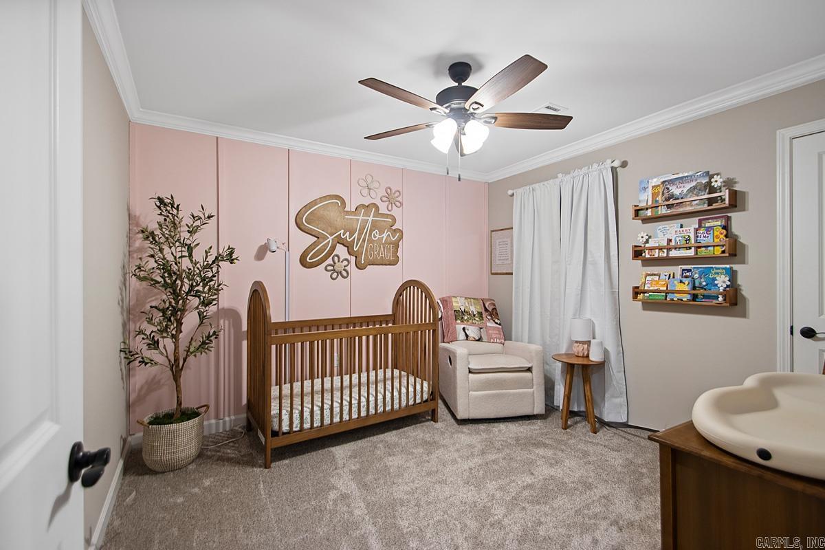 PINEWOOD ESTATES - Residential