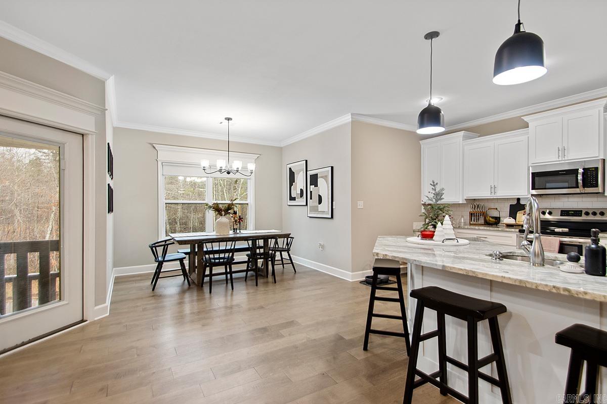 PINEWOOD ESTATES - Residential