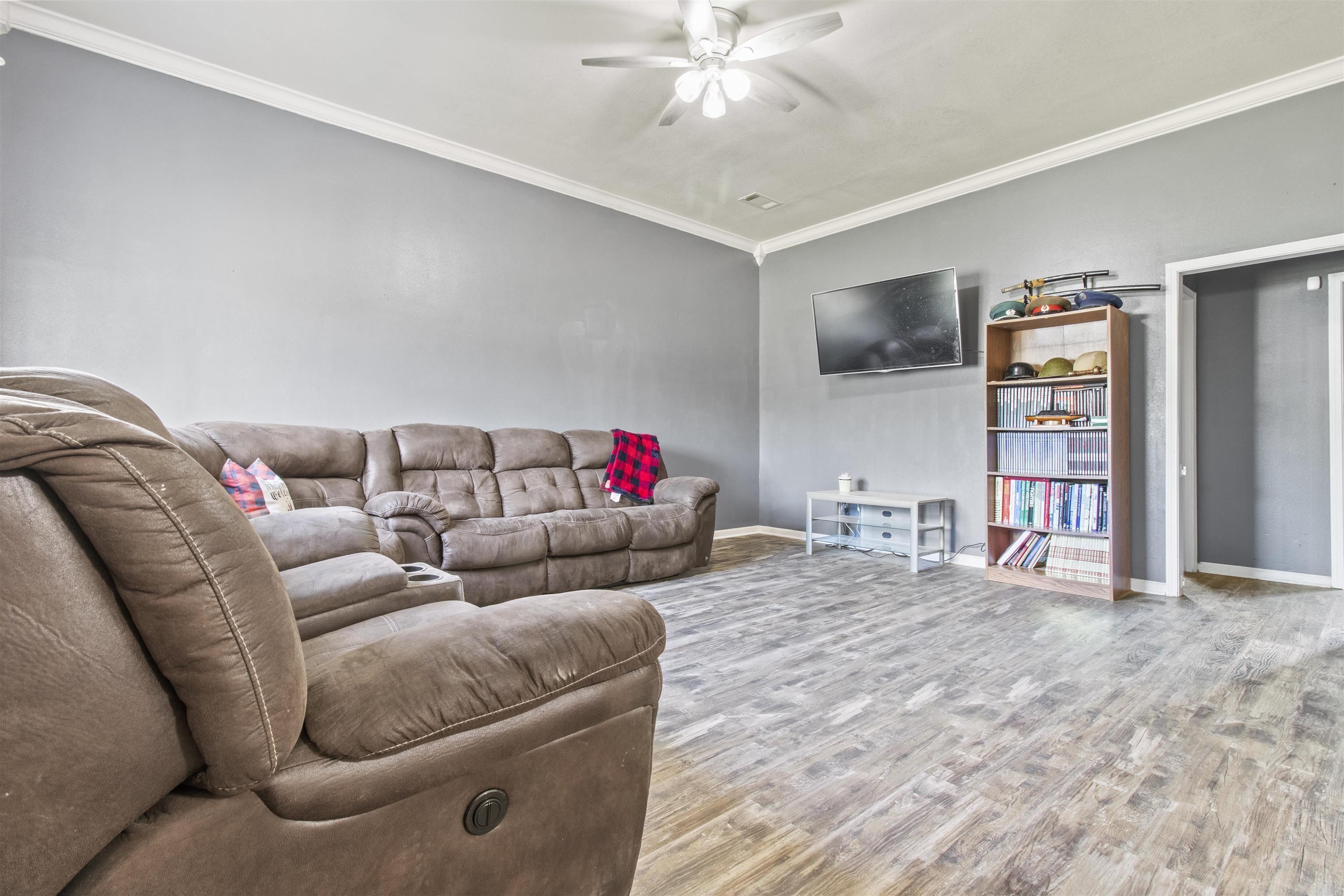 DEERFIELD ESTATES - Residential