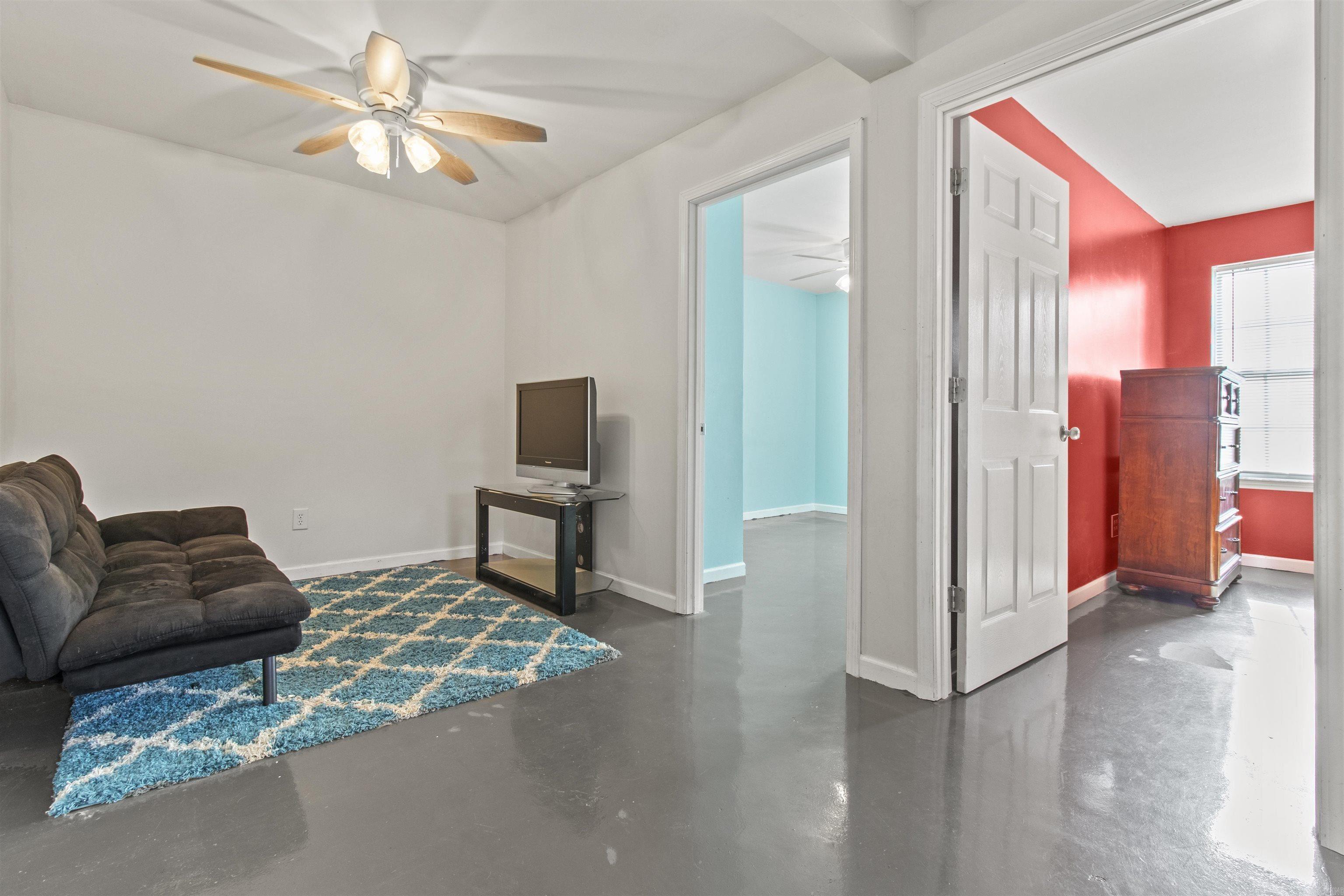 DEERFIELD ESTATES - Residential