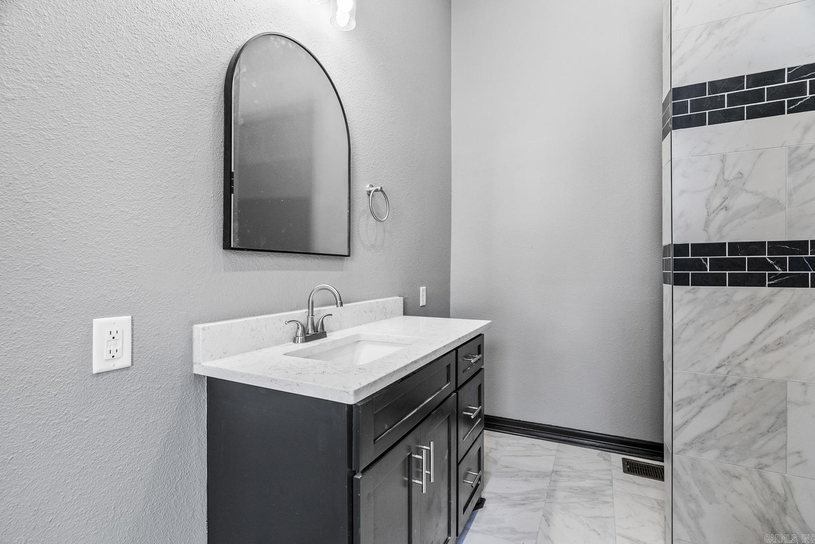 Weldon E Wrights - Residential