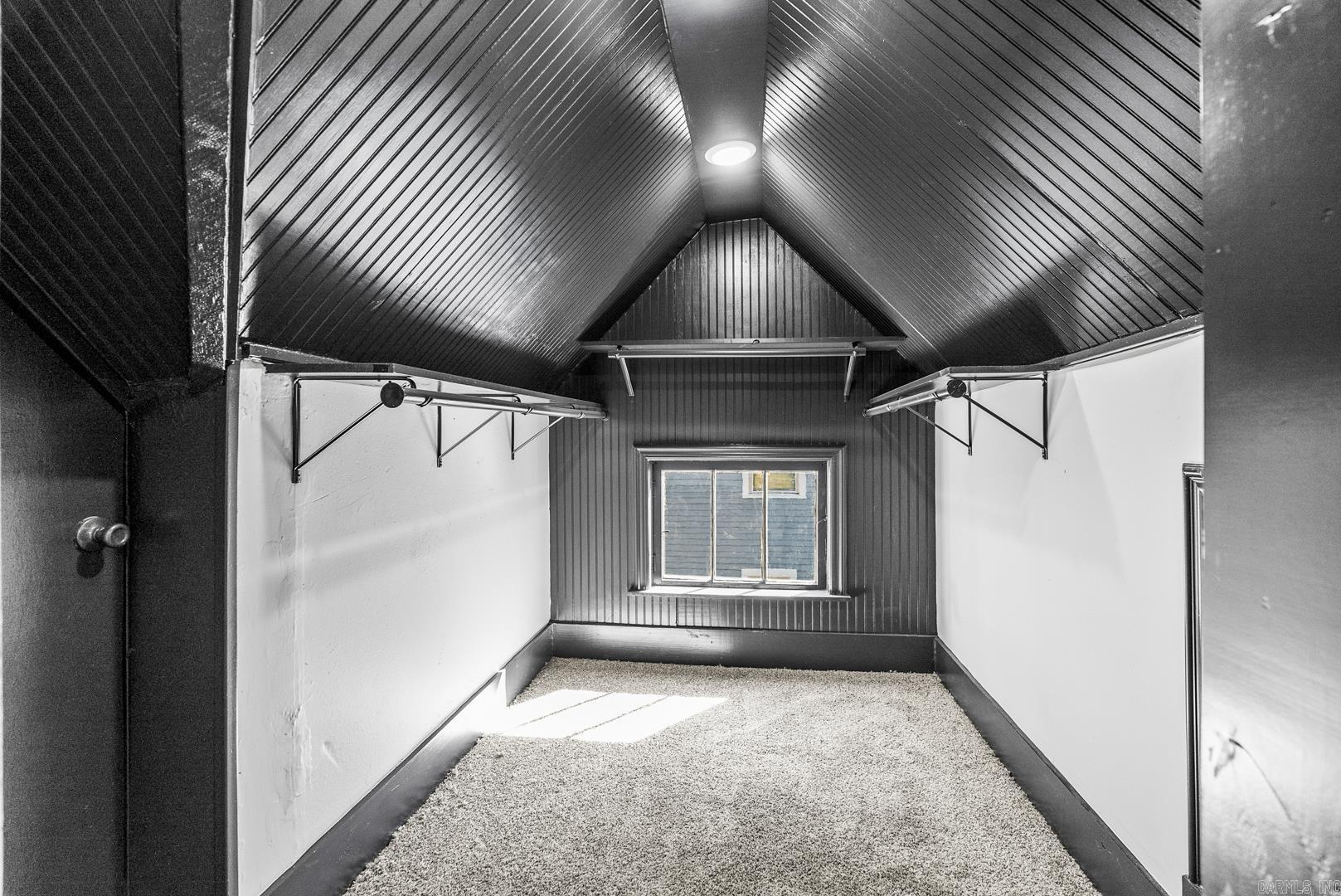 Weldon E Wrights - Residential