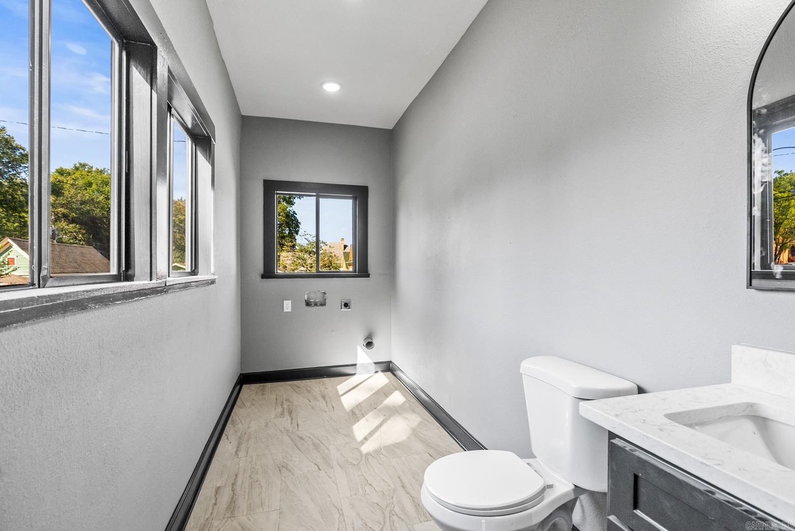 Weldon E Wrights - Residential