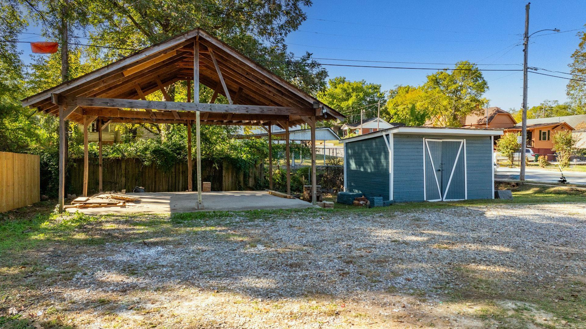 Weldon E Wrights - Residential