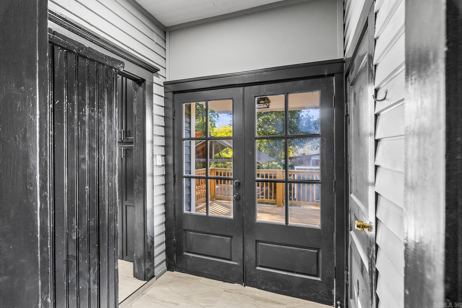 Weldon E Wrights - Residential