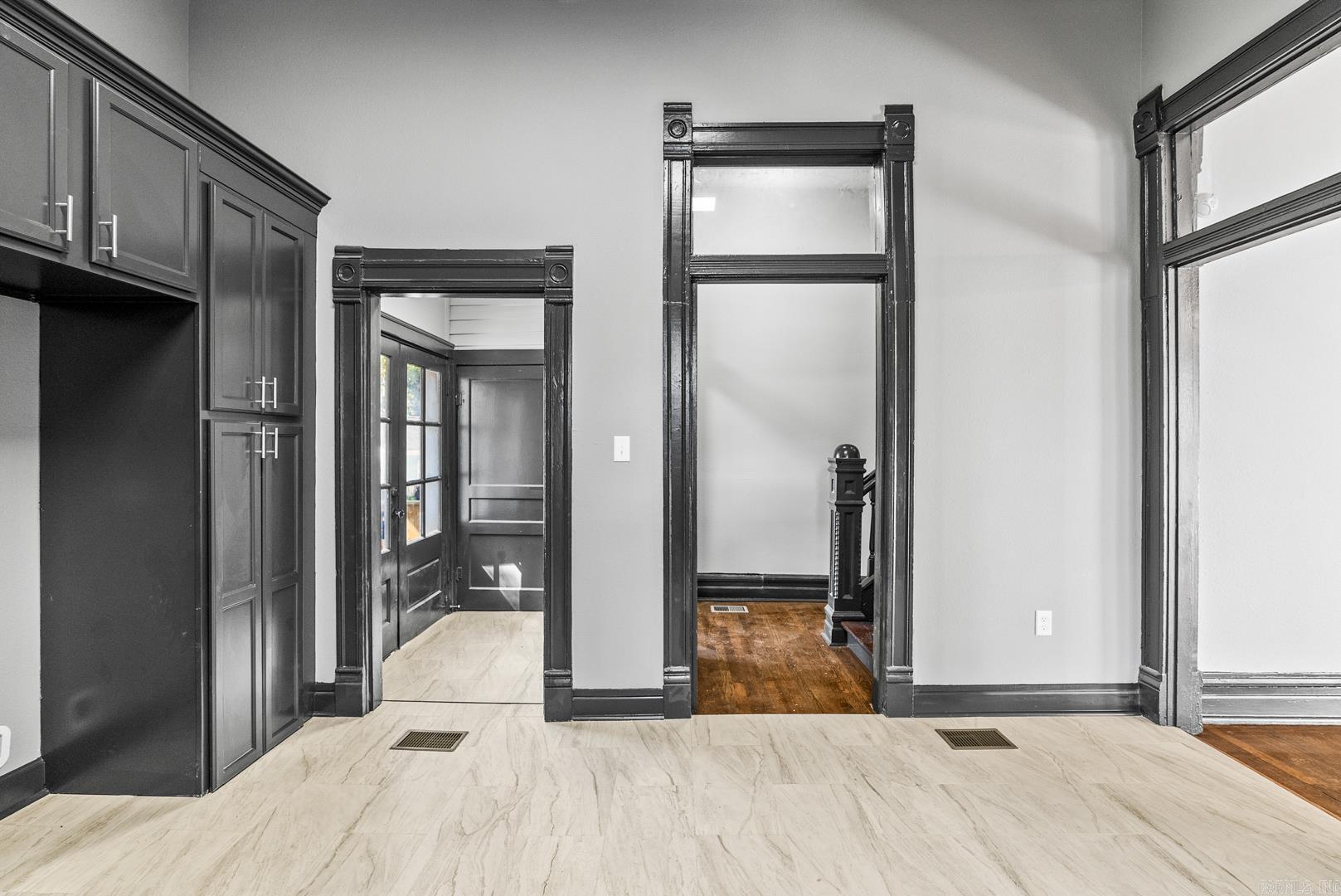 Weldon E Wrights - Residential