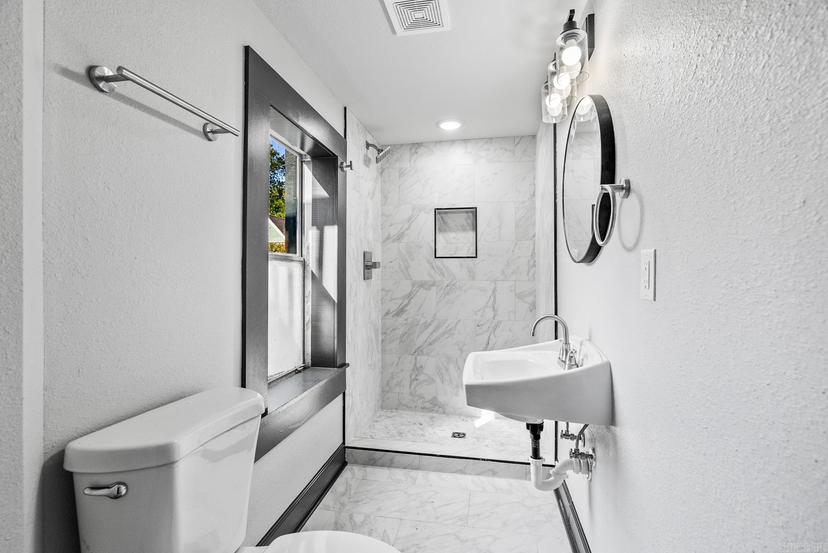 Weldon E Wrights - Residential