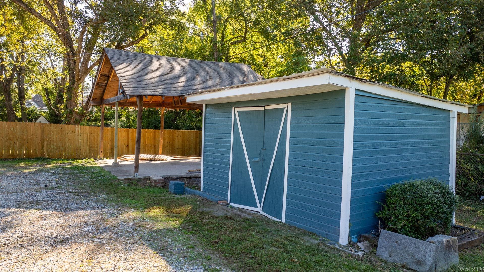 Weldon E Wrights - Residential