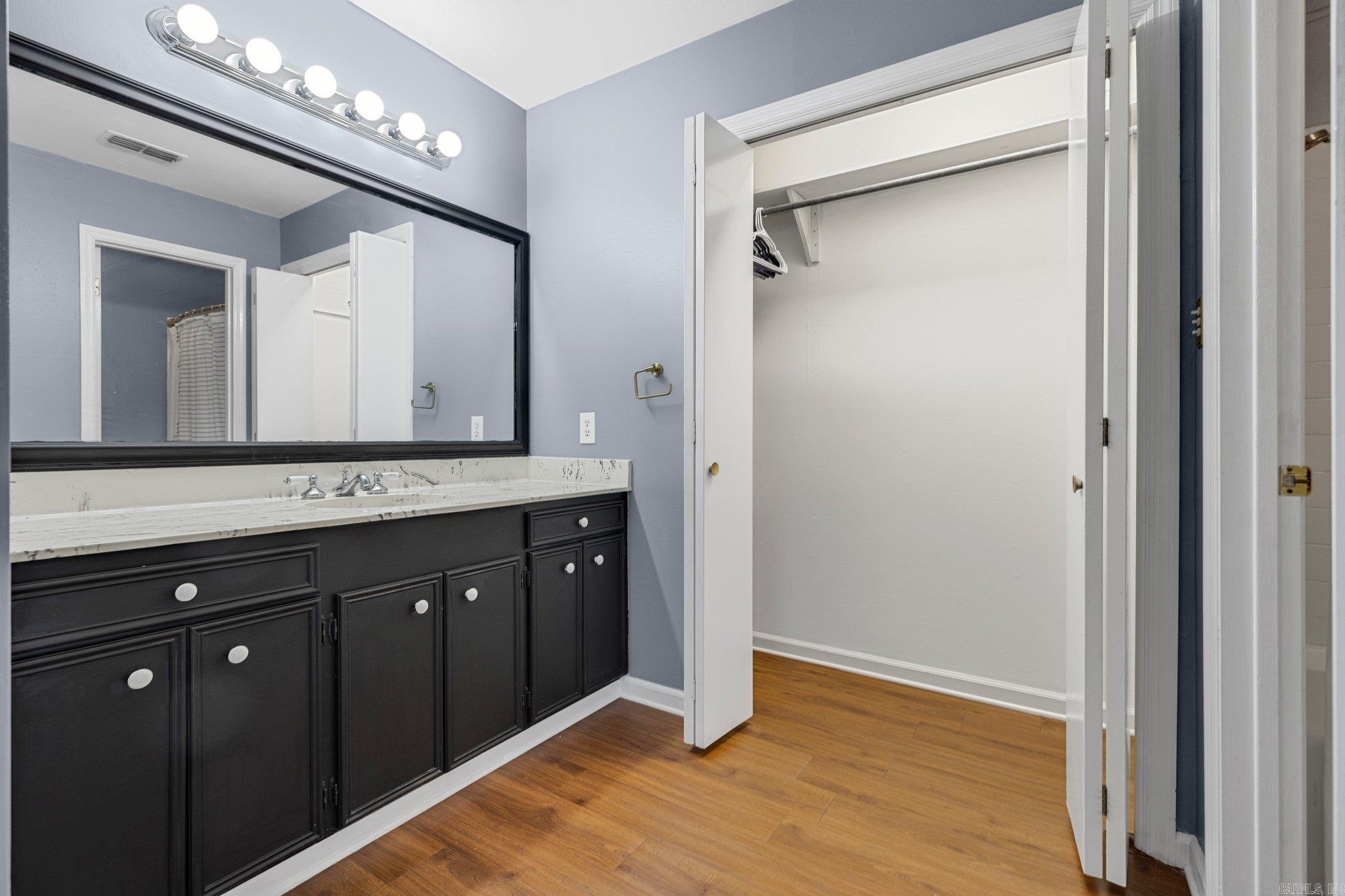 TURTLE CREEK - Residential