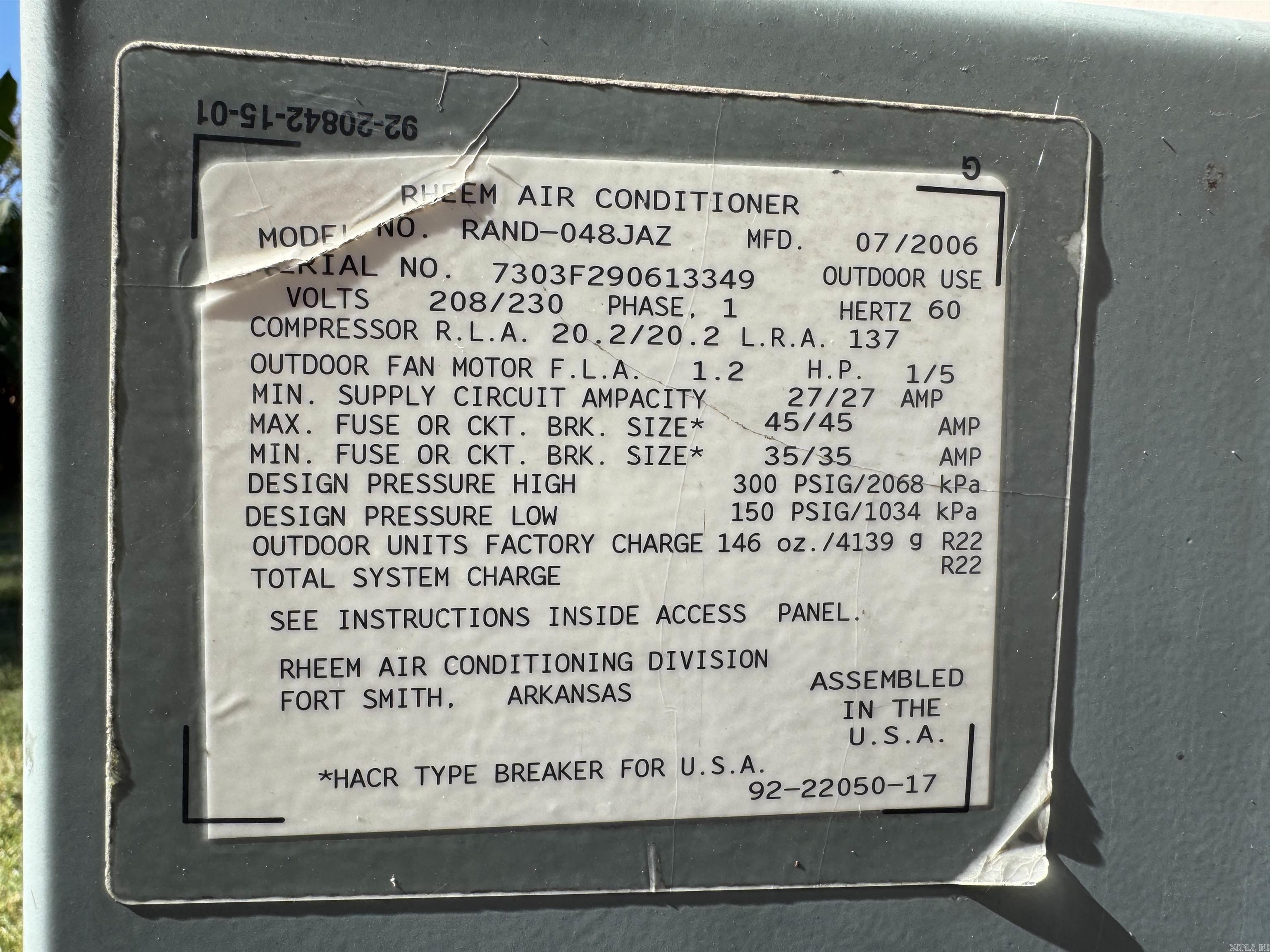 DELEES NORTH MOORE ESTATES - Residential