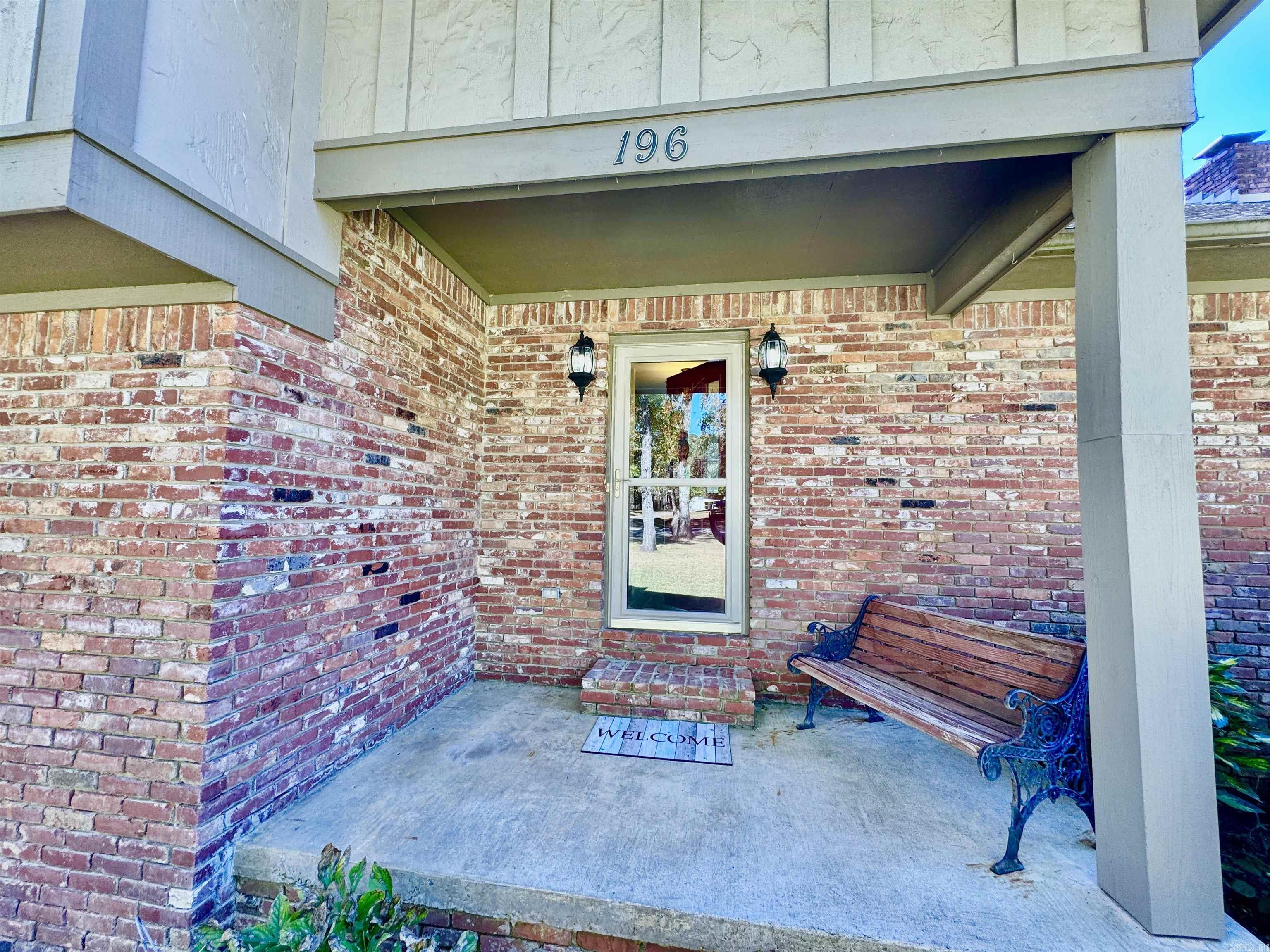 DELEES NORTH MOORE ESTATES - Residential