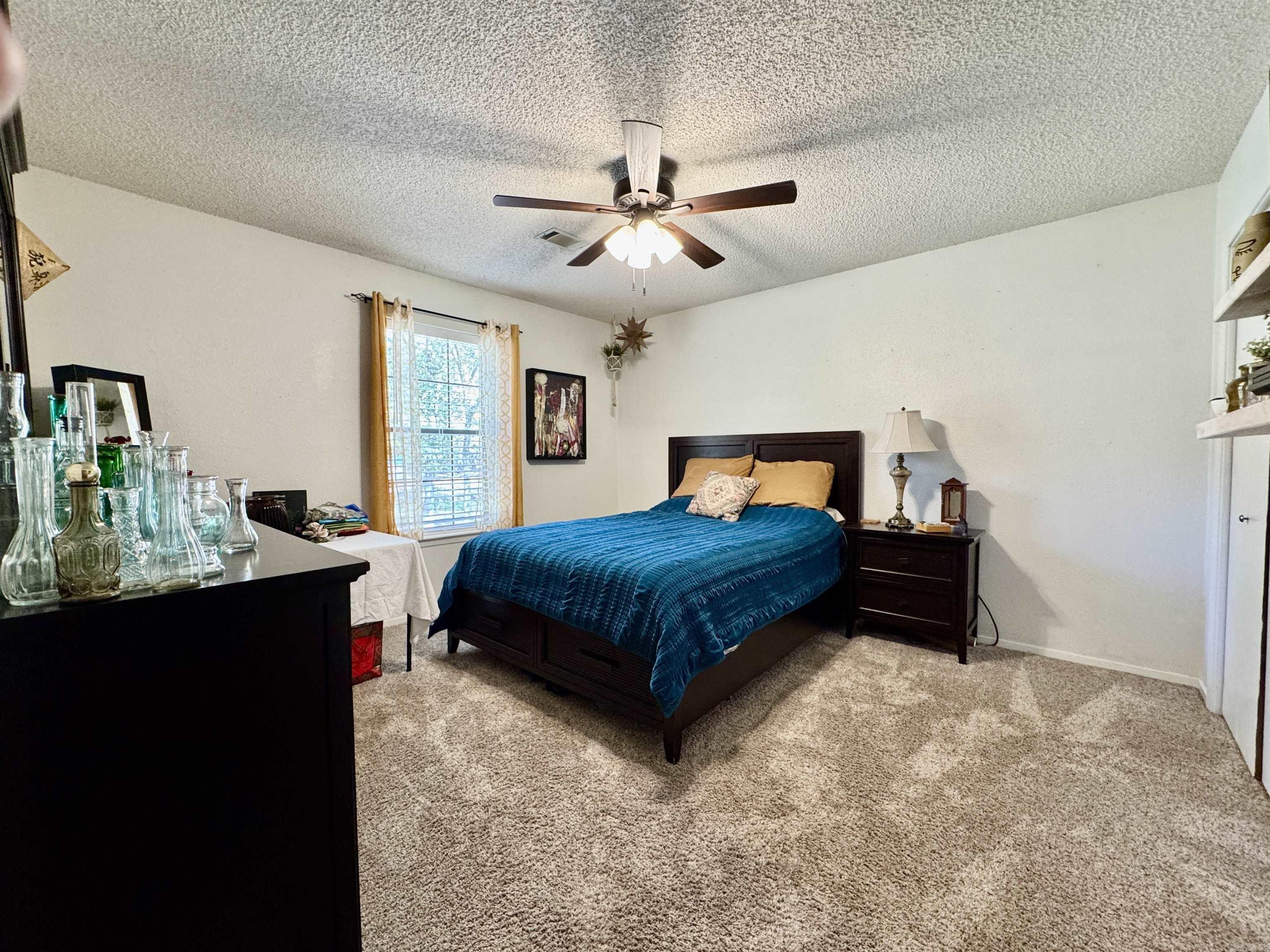 DELEES NORTH MOORE ESTATES - Residential