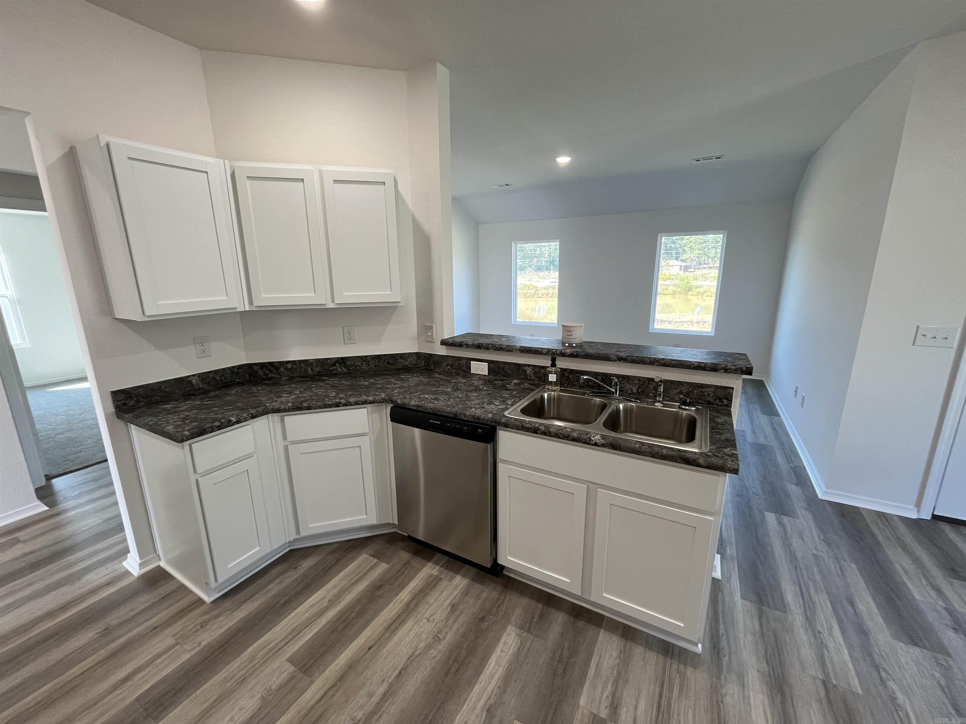 STAGECOACH MEADOWS - Residential