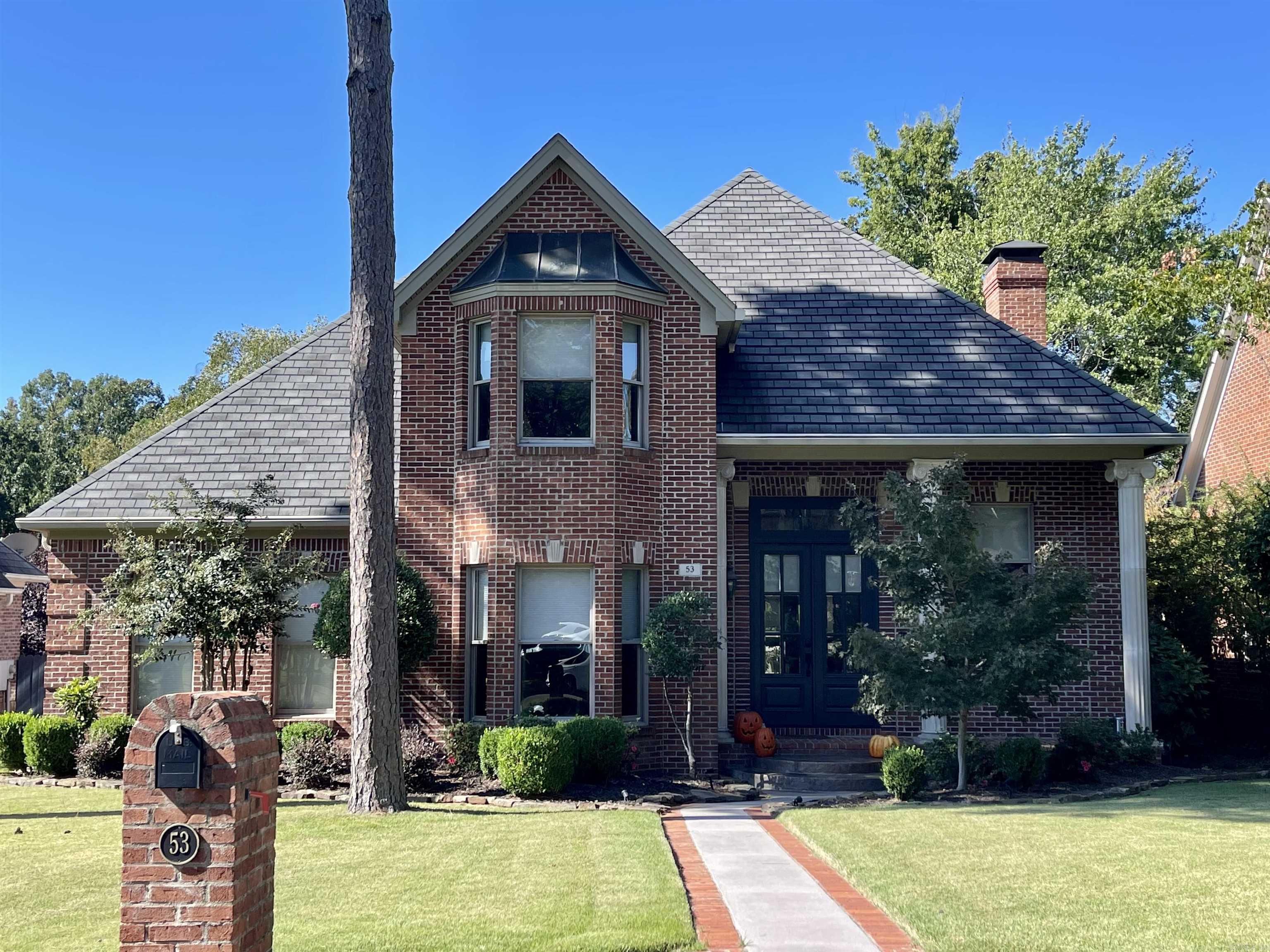 CHENAL VALLEY DUCLAIR COURT - Residential