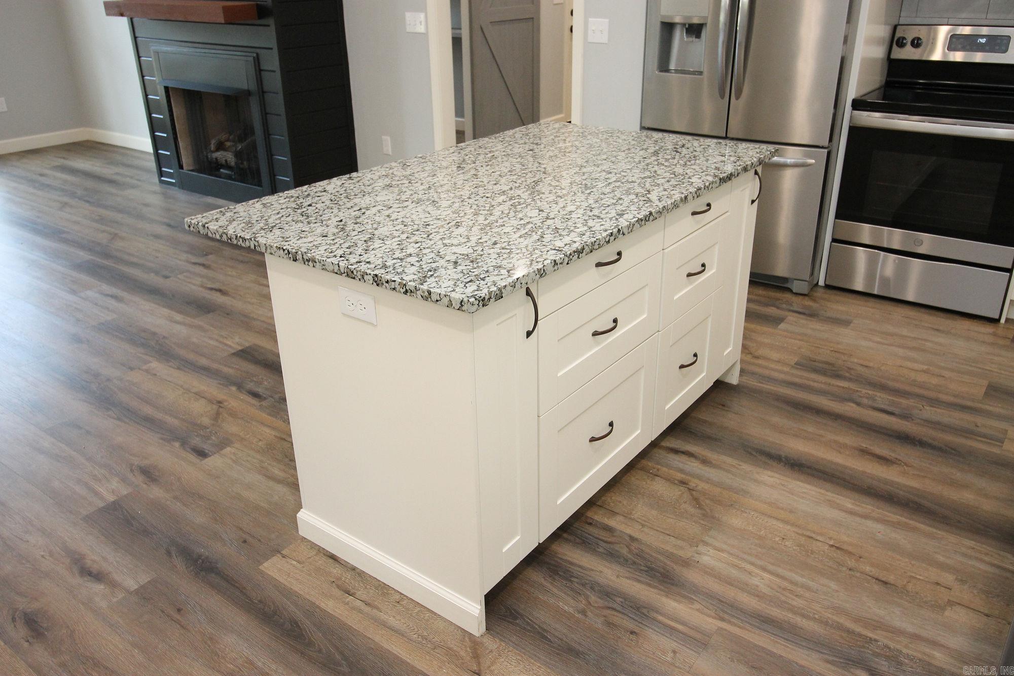 FAIRWAY GLEN - Residential