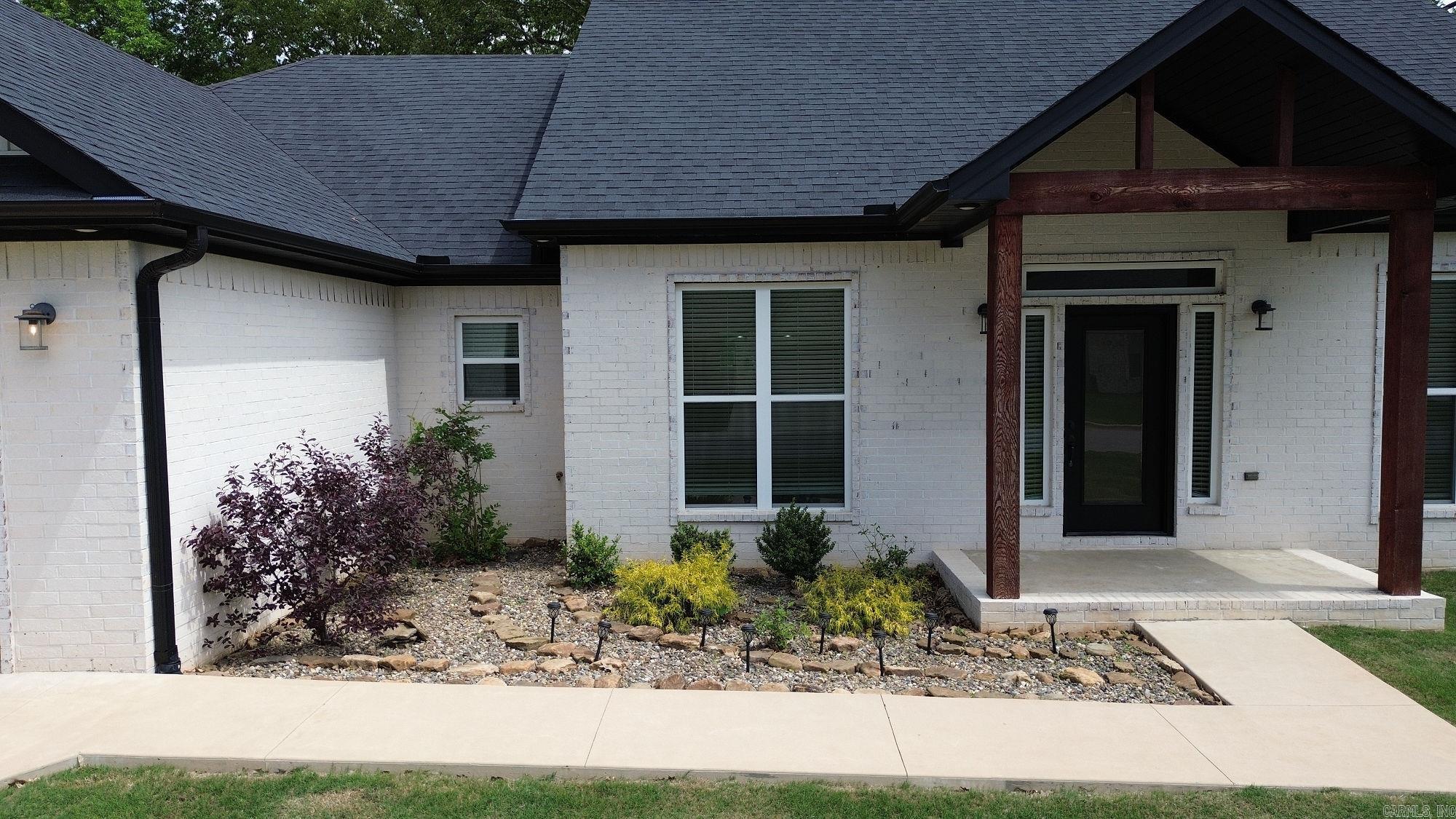 FAIRWAY GLEN - Residential