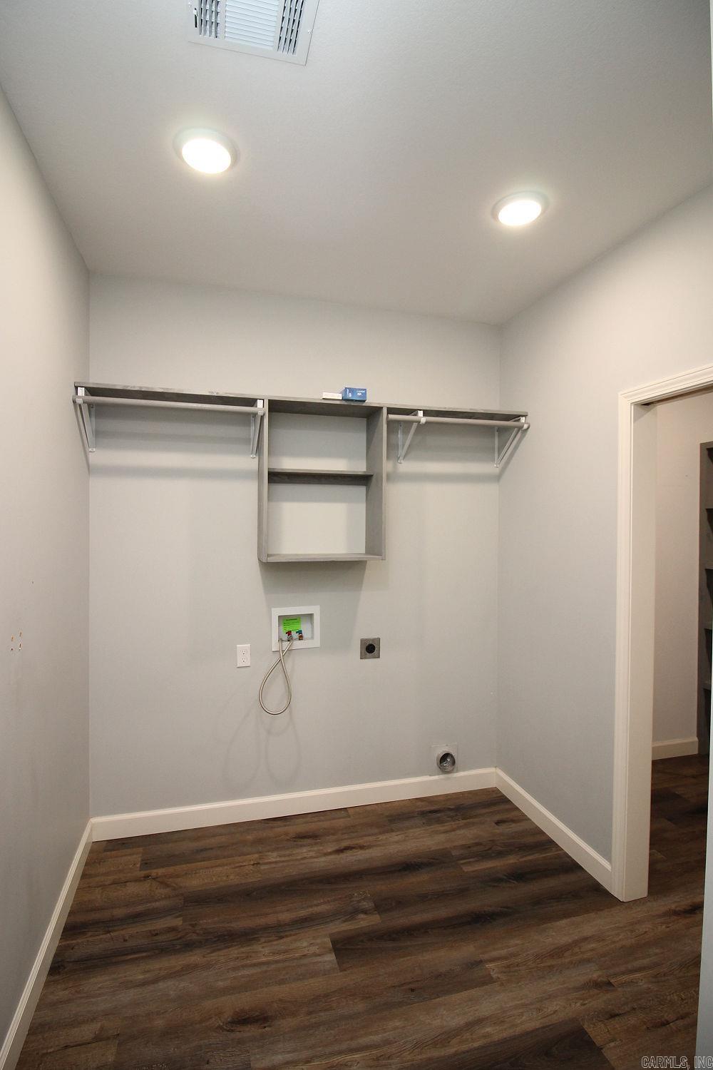 FAIRWAY GLEN - Residential