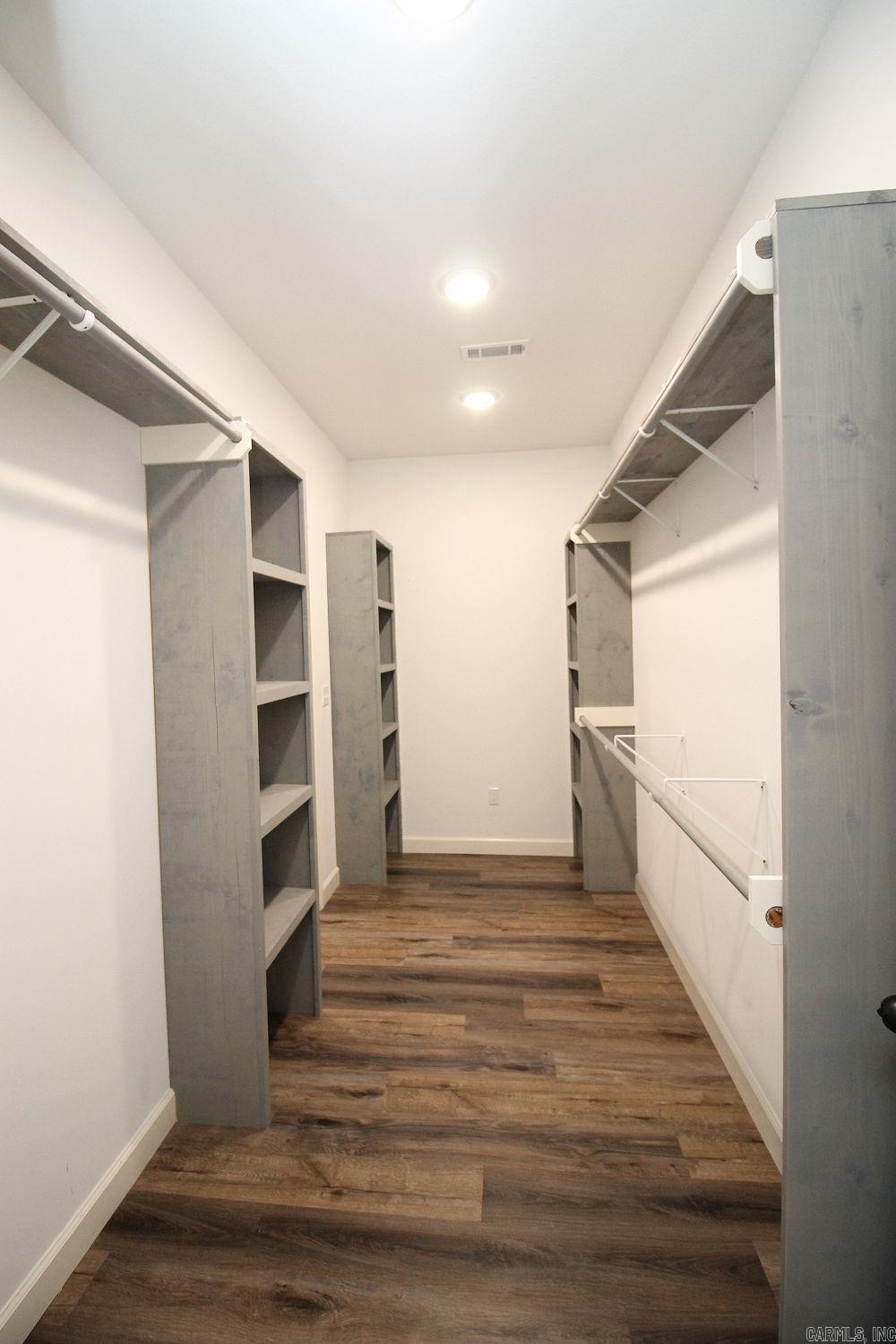 FAIRWAY GLEN - Residential