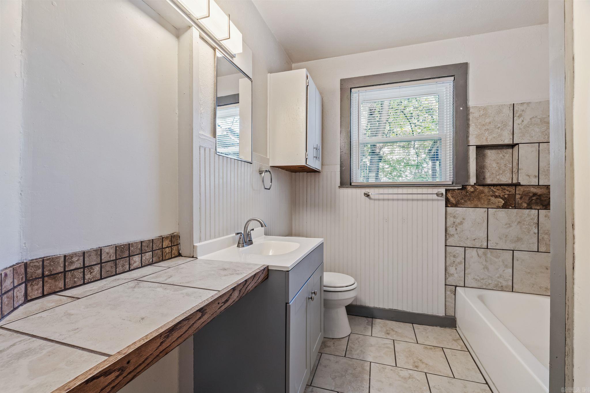 SUNNYMEADE - Residential
