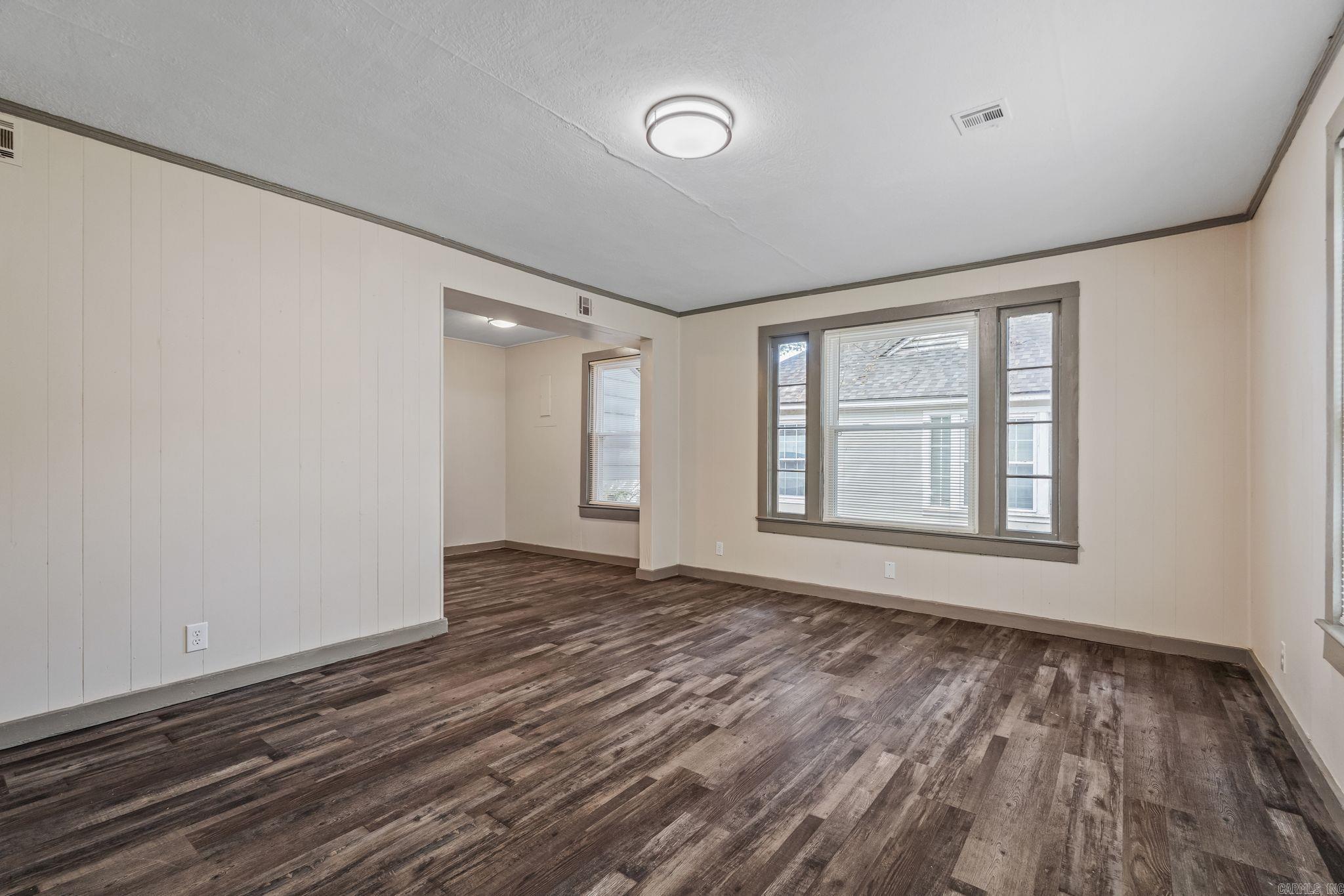 SUNNYMEADE - Residential