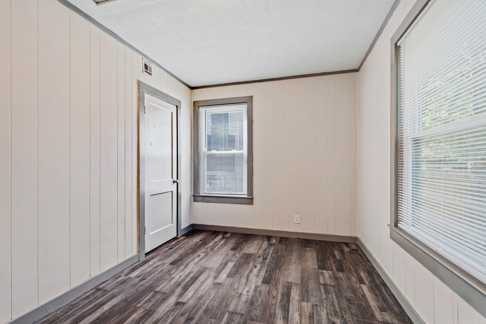 SUNNYMEADE - Residential