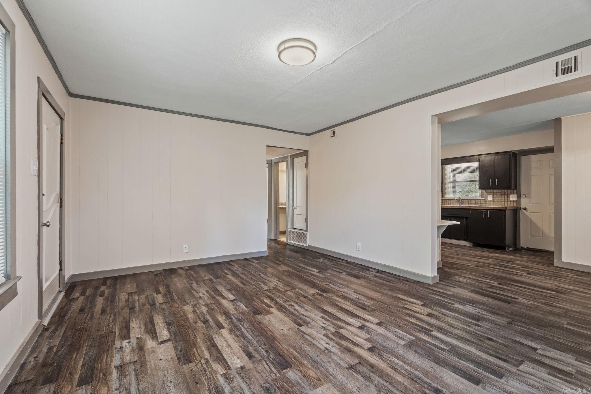 SUNNYMEADE - Residential