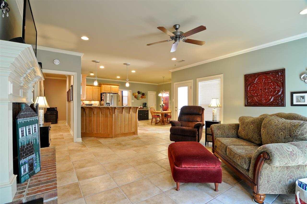 MAUMELLE VALLEY ESTATES - Residential