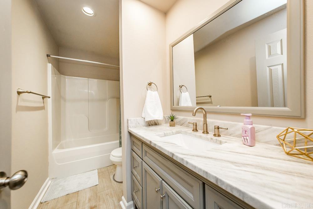 INDIAN HILLS - Residential