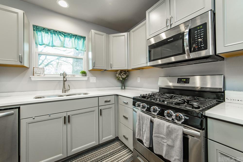 INDIAN HILLS - Residential