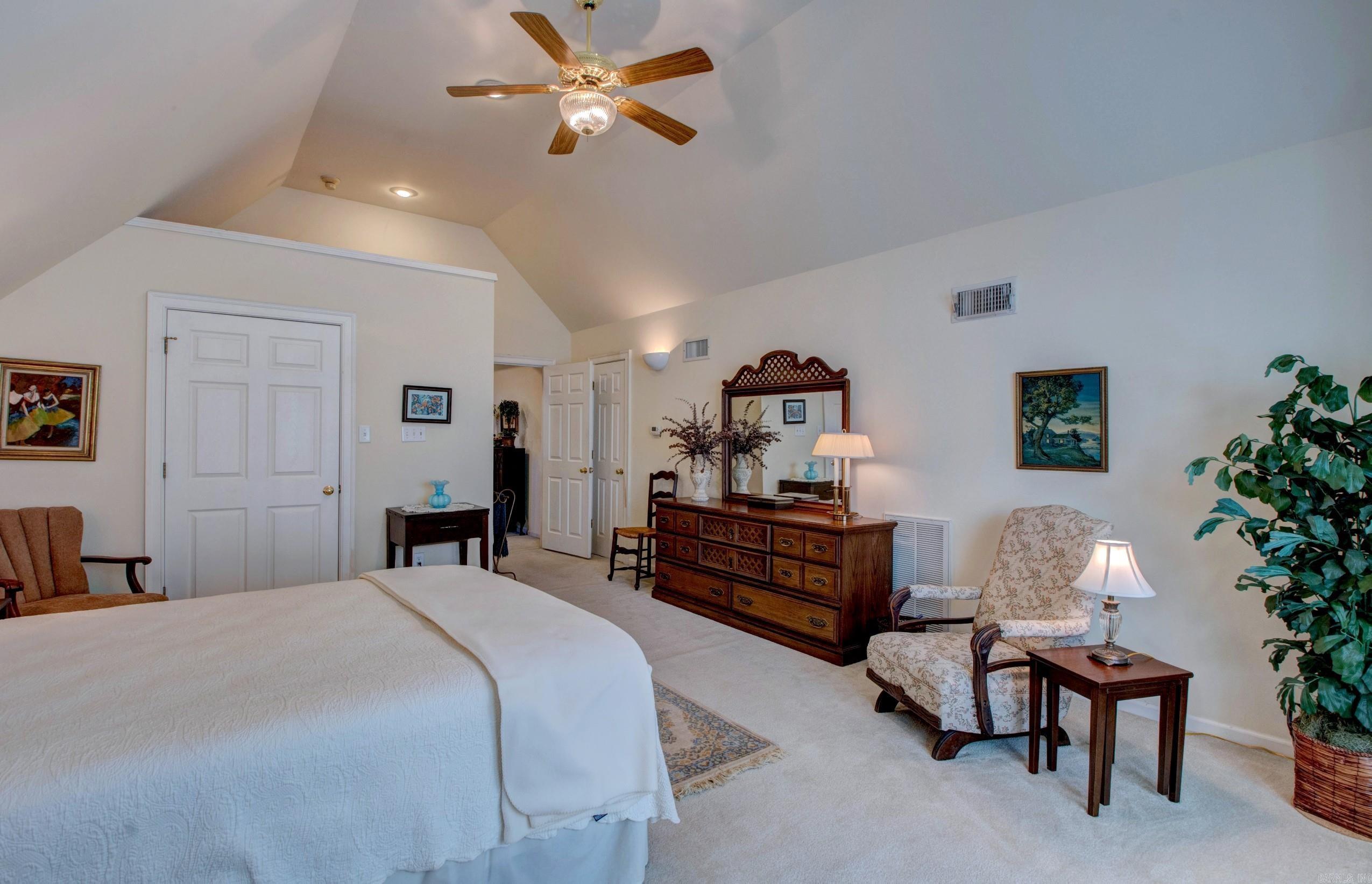 ST CHARLES ADDN - Residential