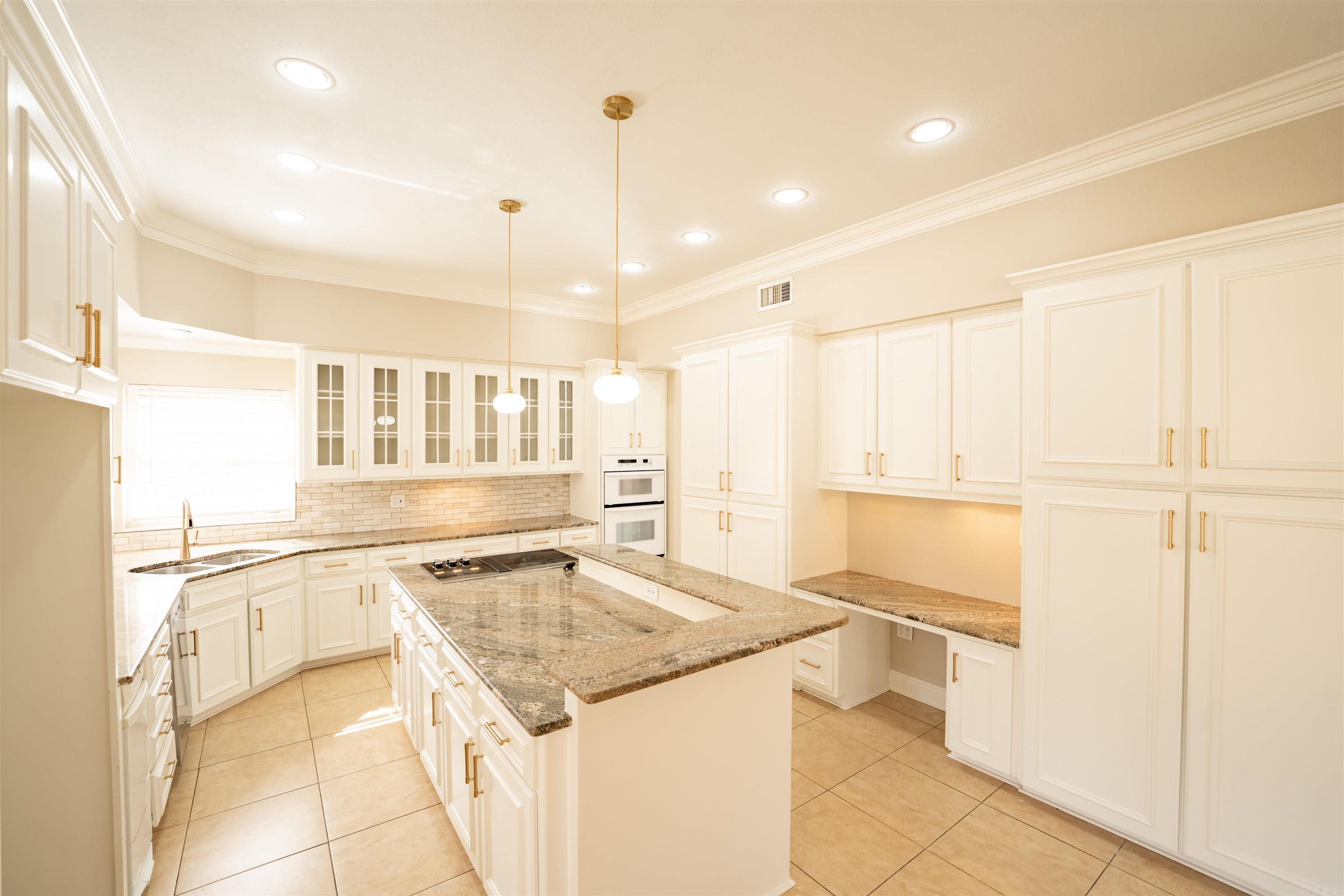 HURRICANE LAKE EST - Residential