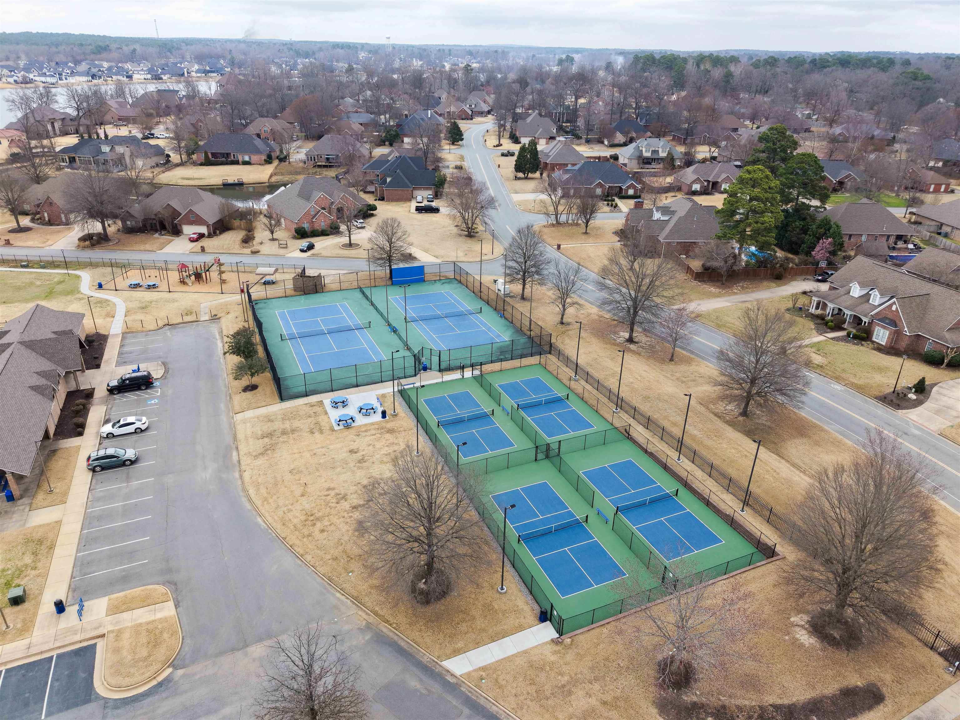 HURRICANE LAKE EST - Residential